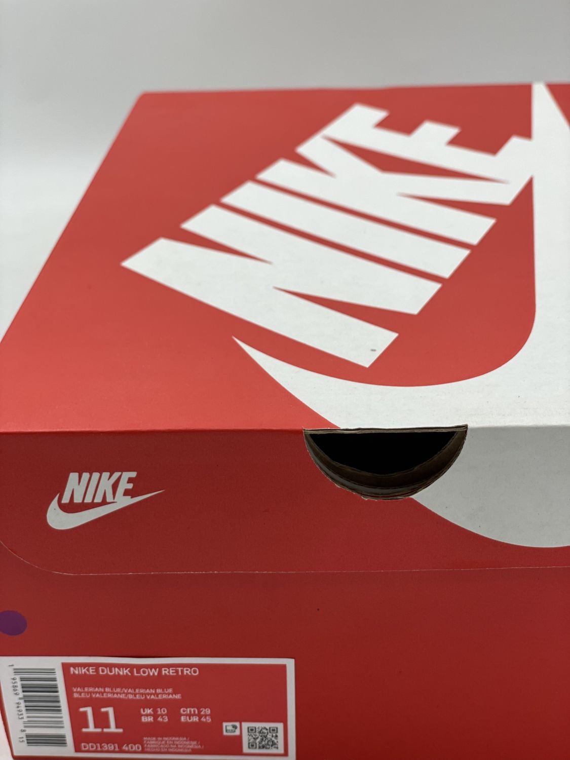 Nike sb hot sale blue box