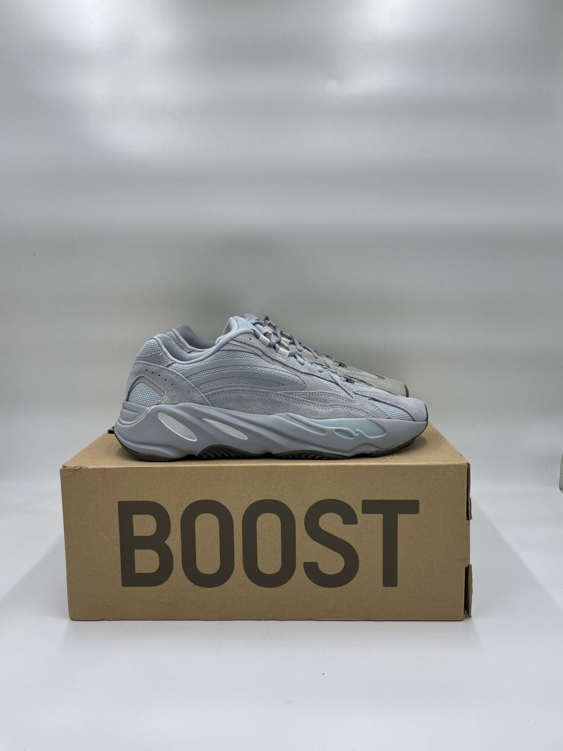 Adidas yeezy clearance hospital blue zone