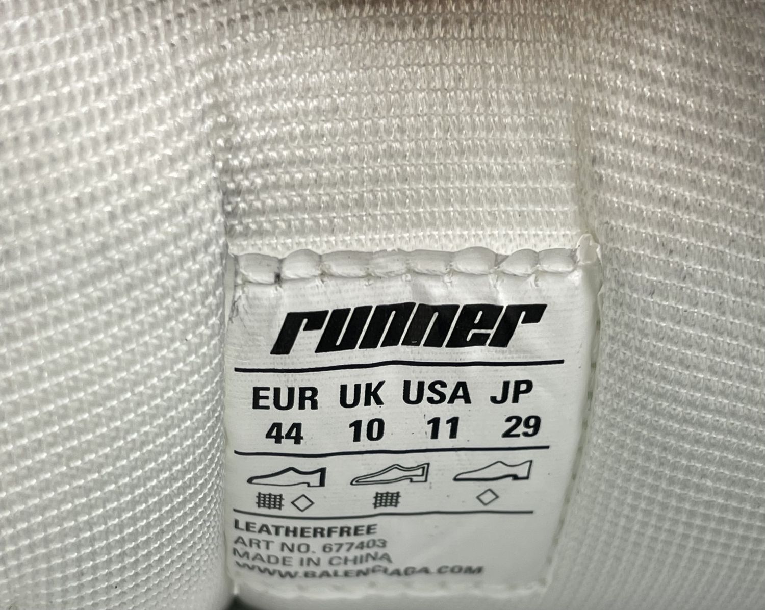 Balenciaga sales runner sizing
