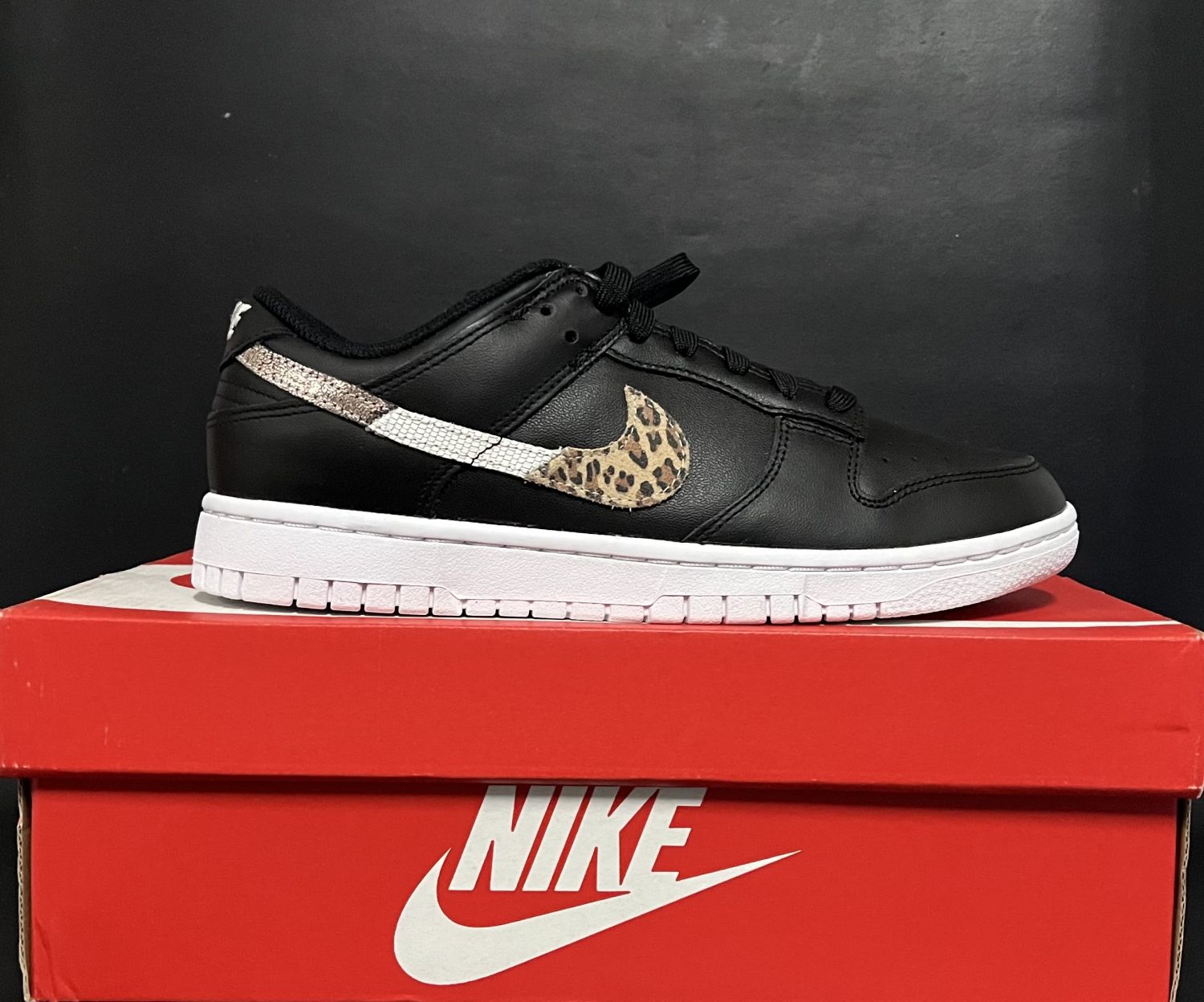 dunk low se animal instinct