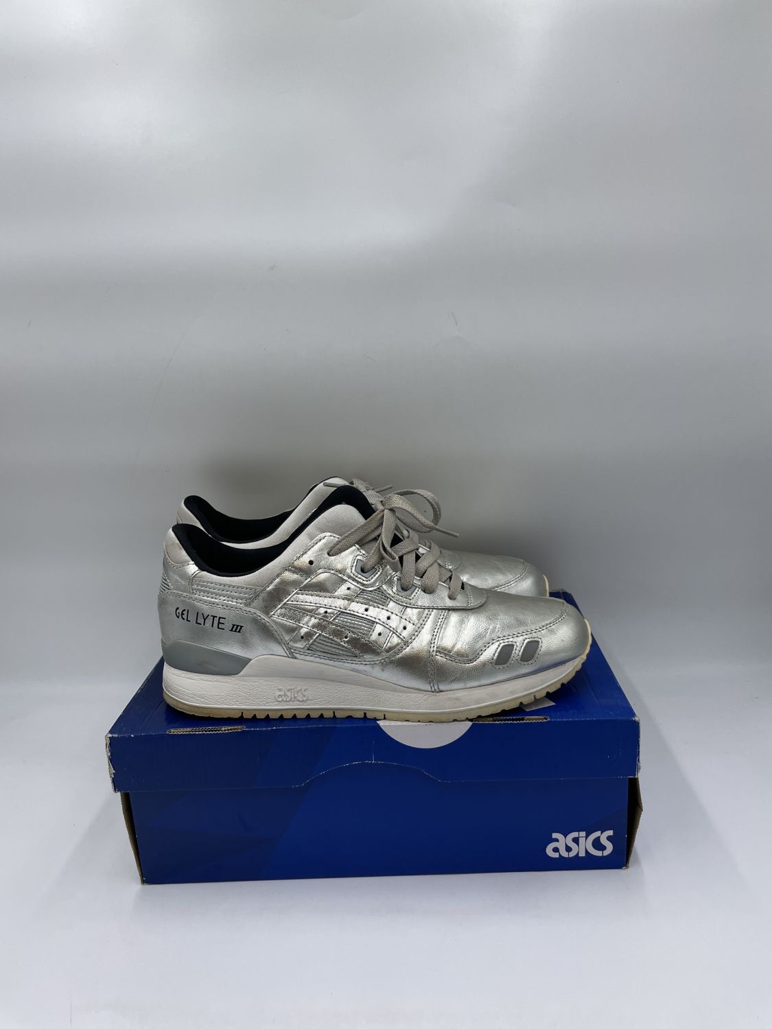 Asics gel hotsell lyte iii silver