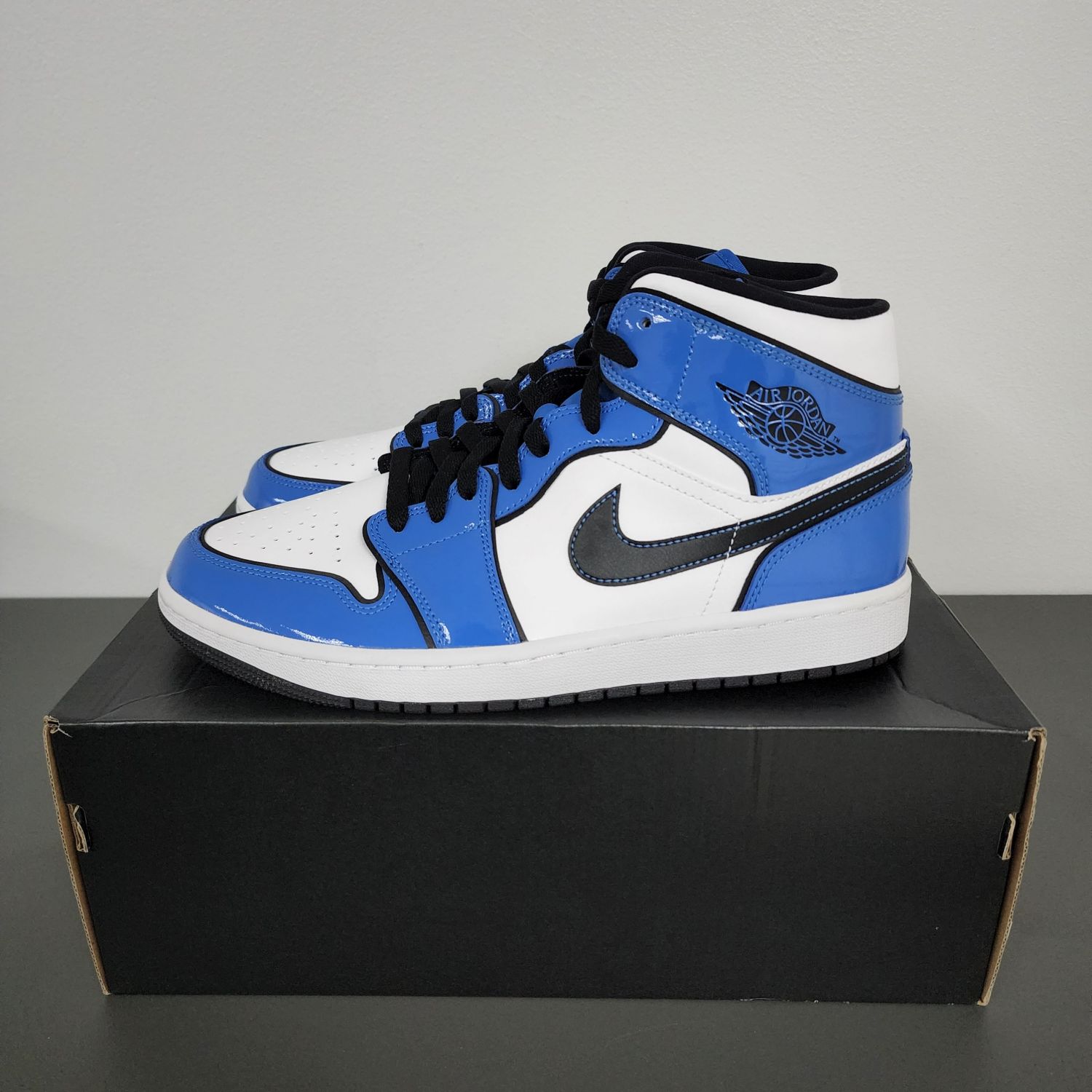 Nike Air Jordan 1 Mid SE Signal Blue Men's Size 14 White Black