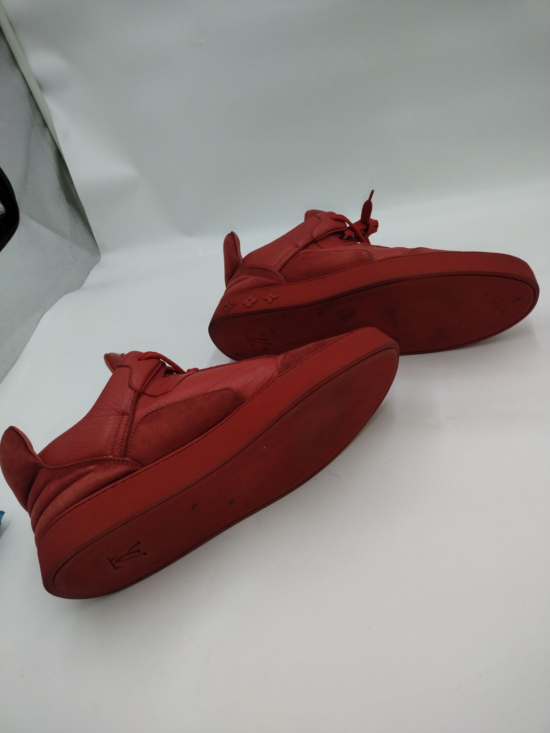 Scarpe louis vuitton don kanye red on sale