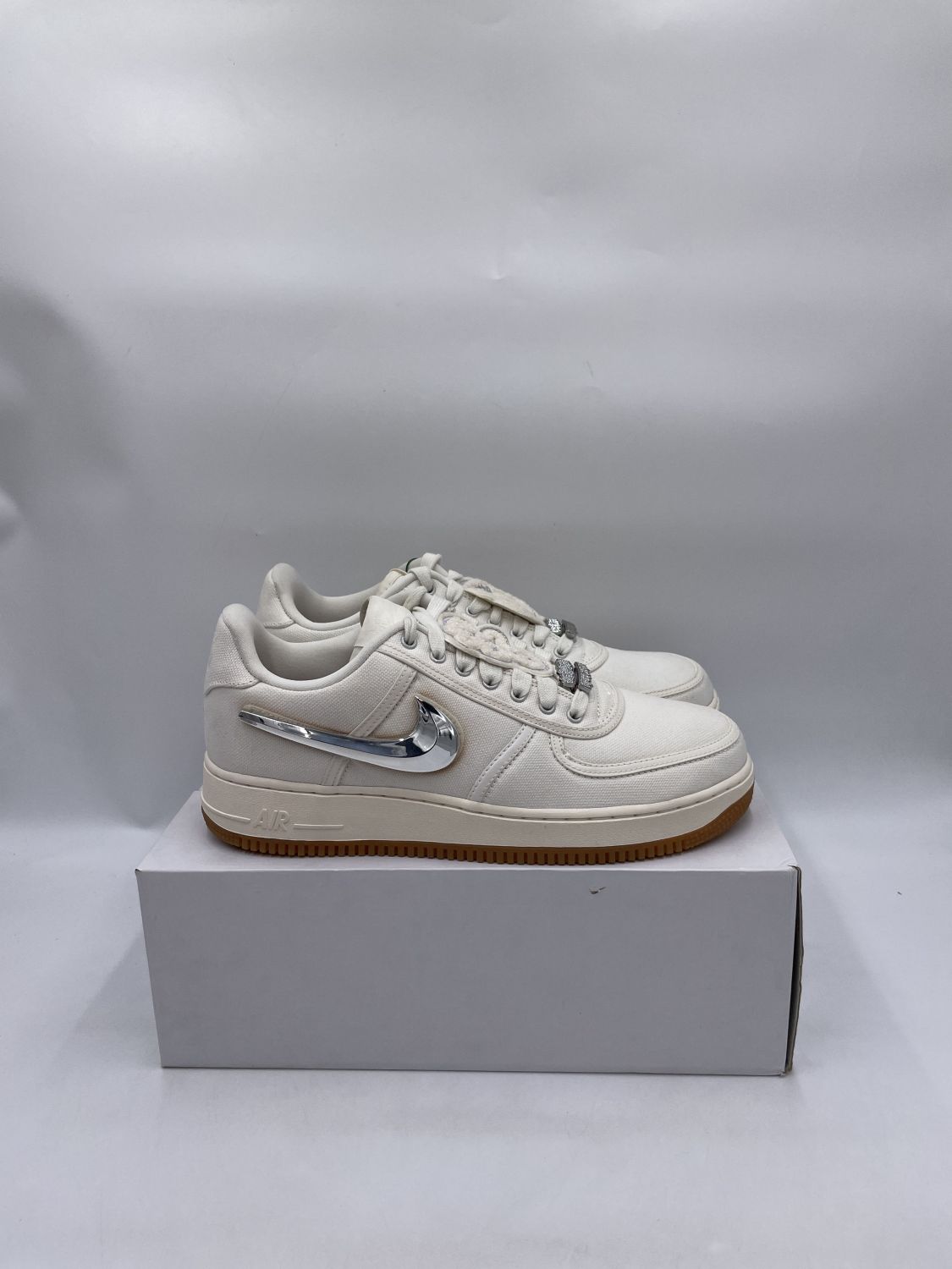 Travis scott air force 1 best sale swoosh pack