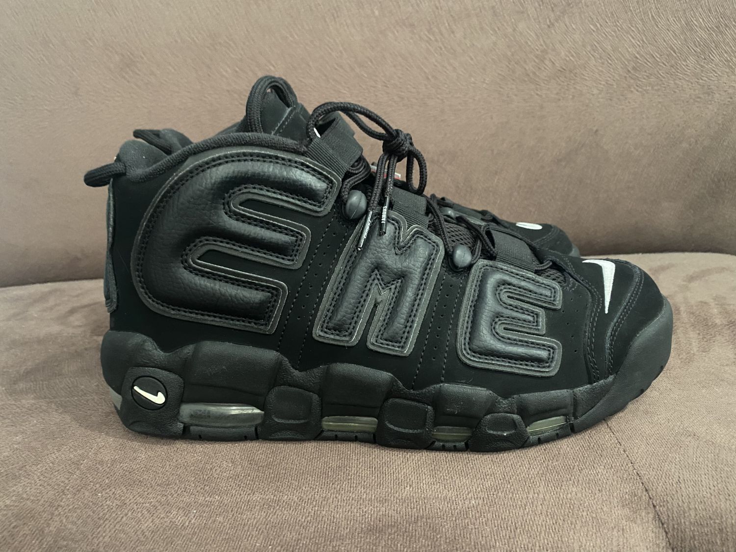 nike suptempo black