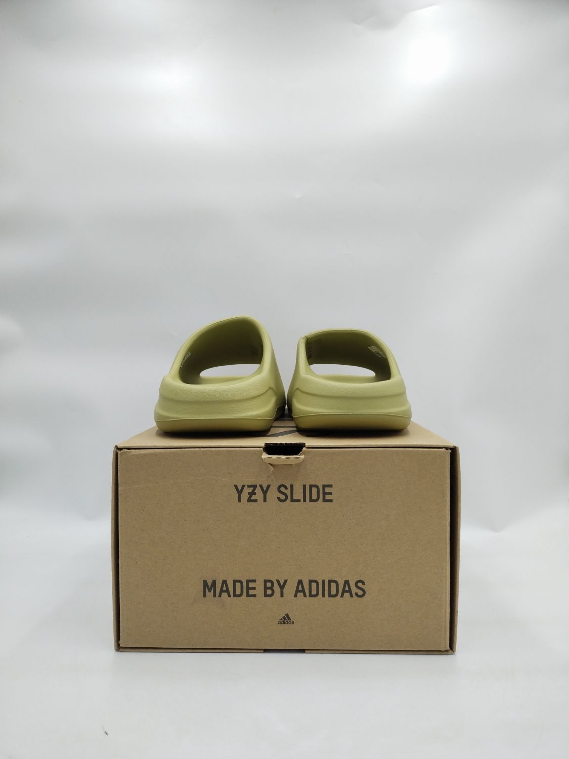 Adidas Yeezy Slide Resin Size 5 Men/6.5 on sale Women 100% Authentic Brand New (FZ5904)