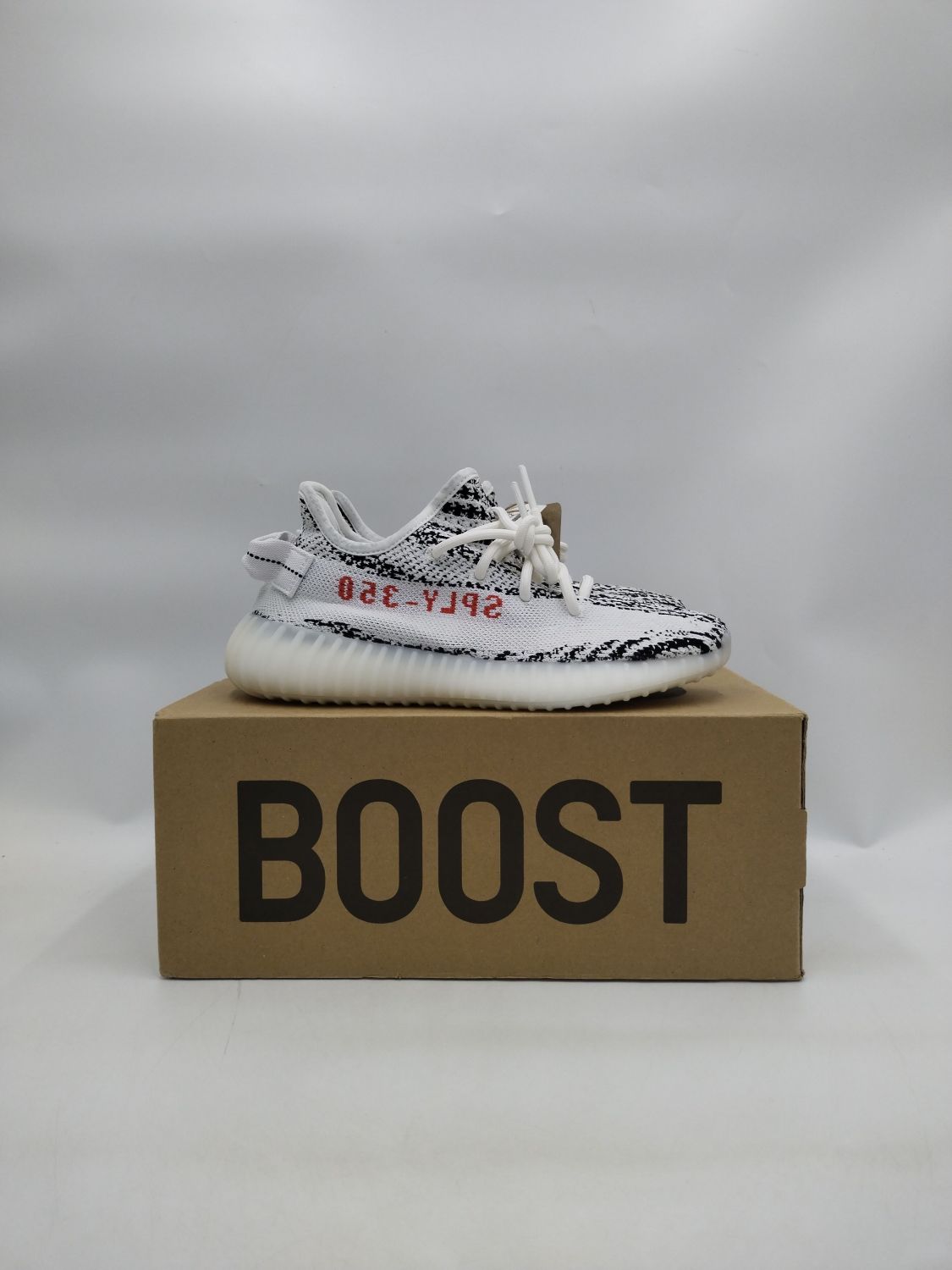 Yeezy zebra 39 hotsell