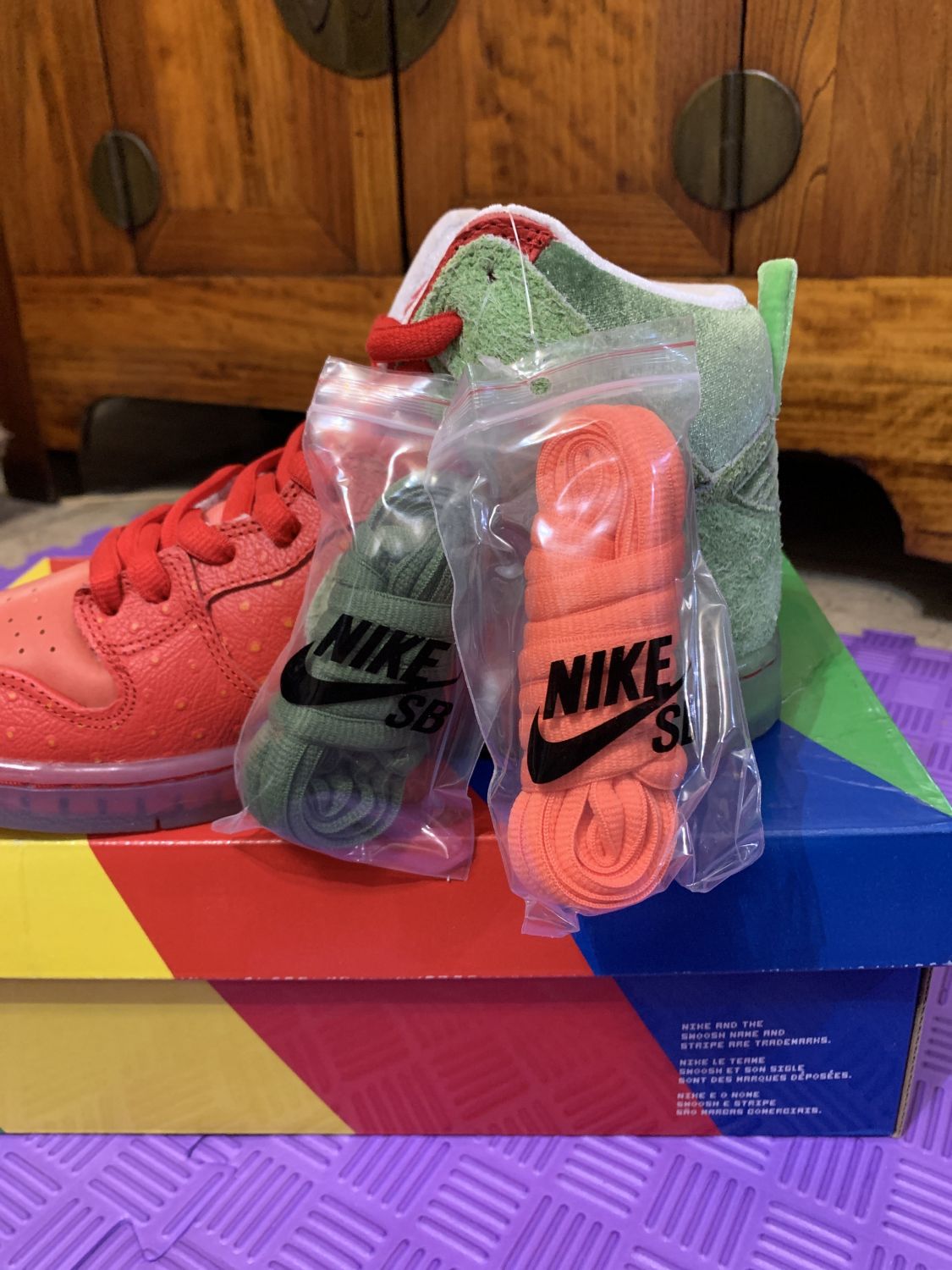 Nike Sb Dunk High Strawberry Cough | Aftermarket