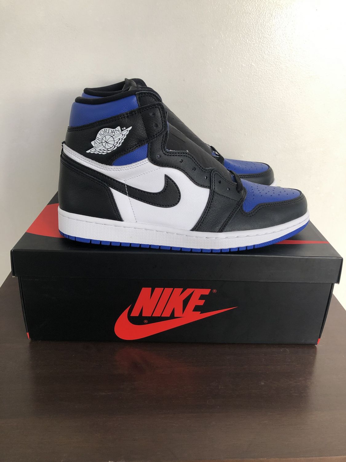 jordan retro 1 high royal toe