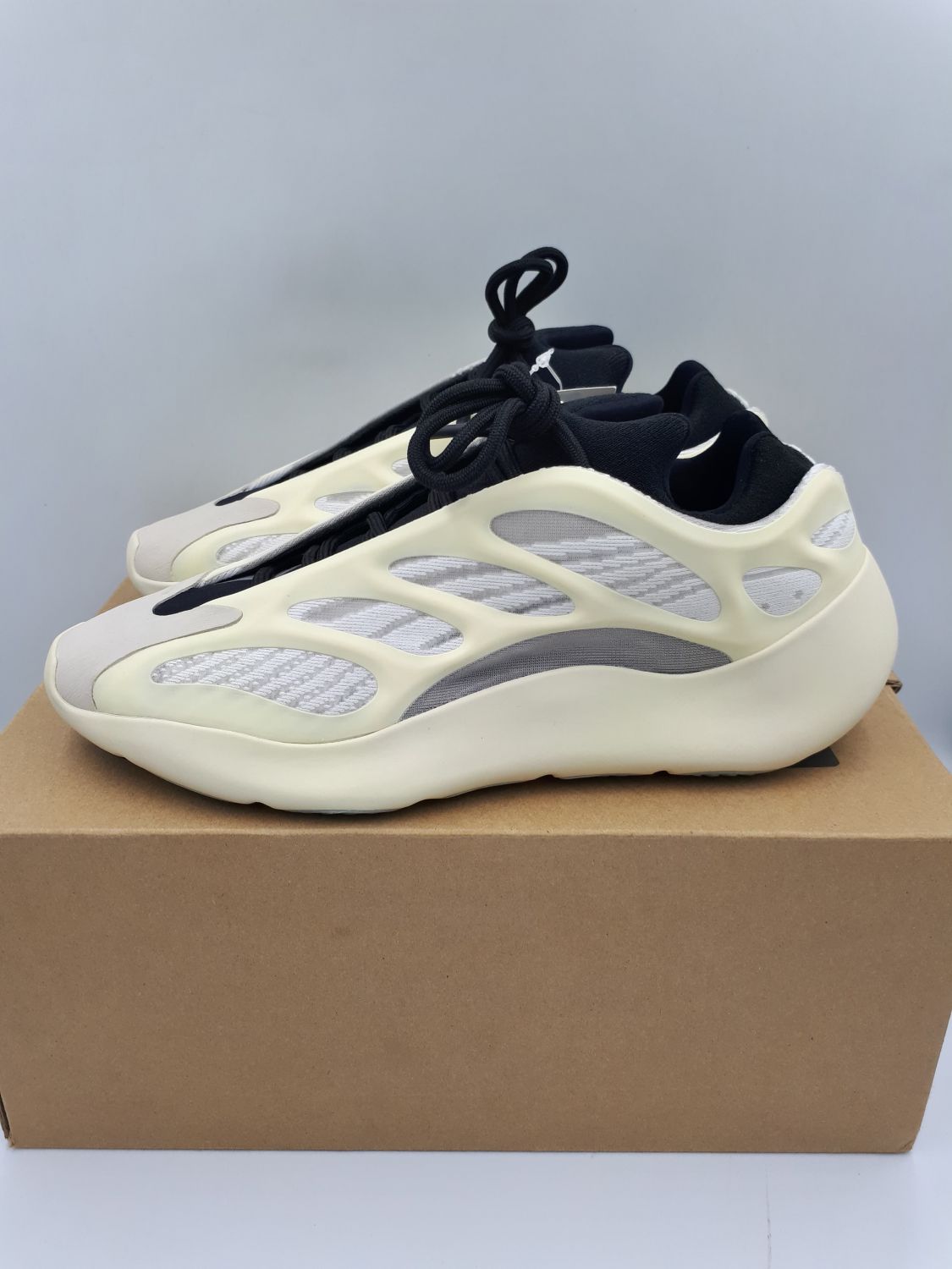 Adidas Yeezy 700 V3 Azael (2019/2022) | AfterMarket