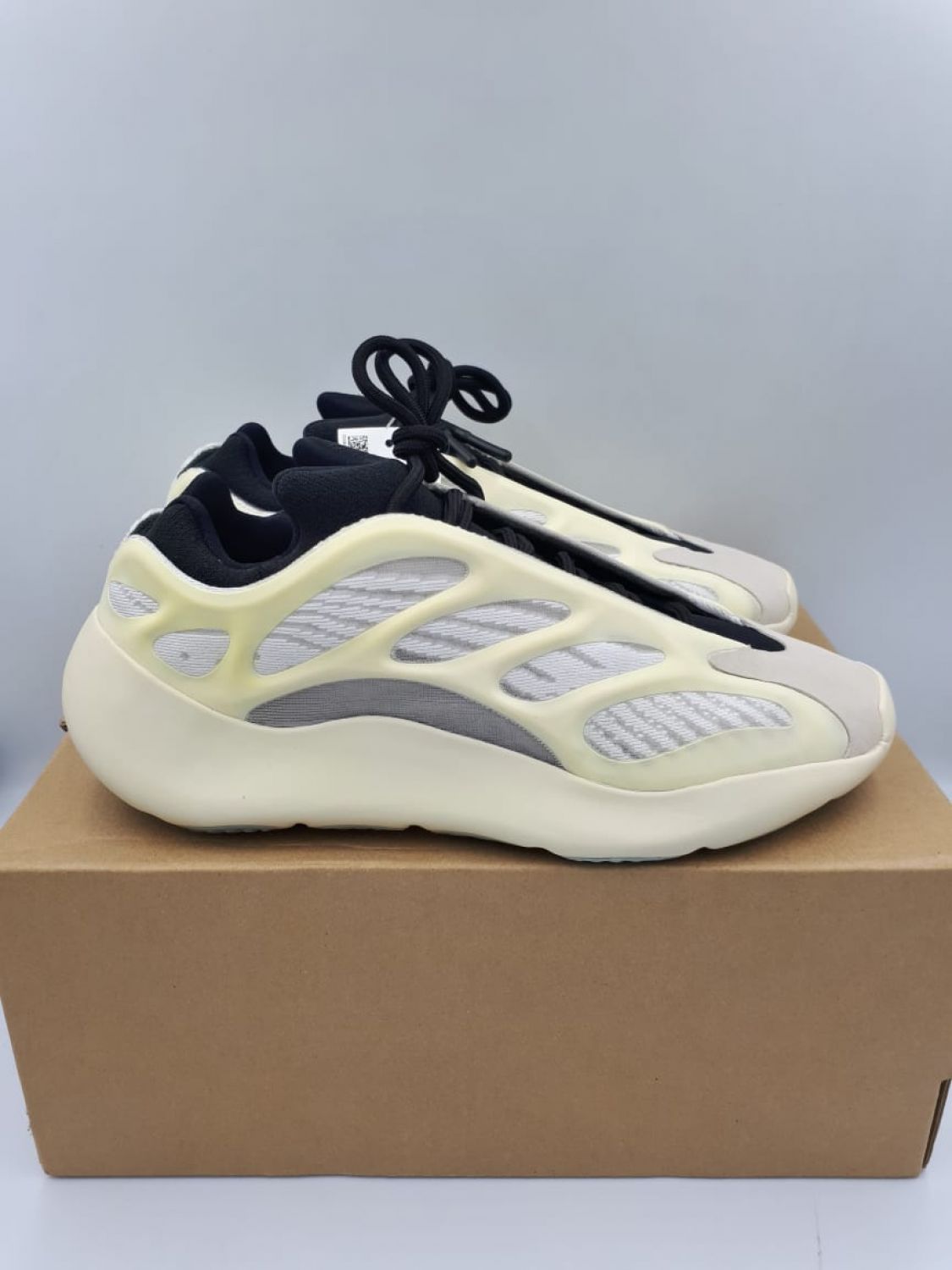 yeezy 700 v3 azael release