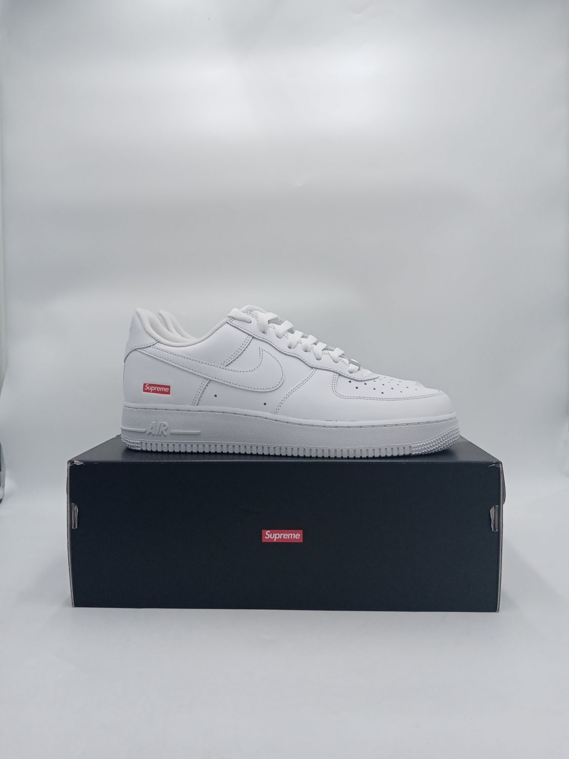 af1 supreme price