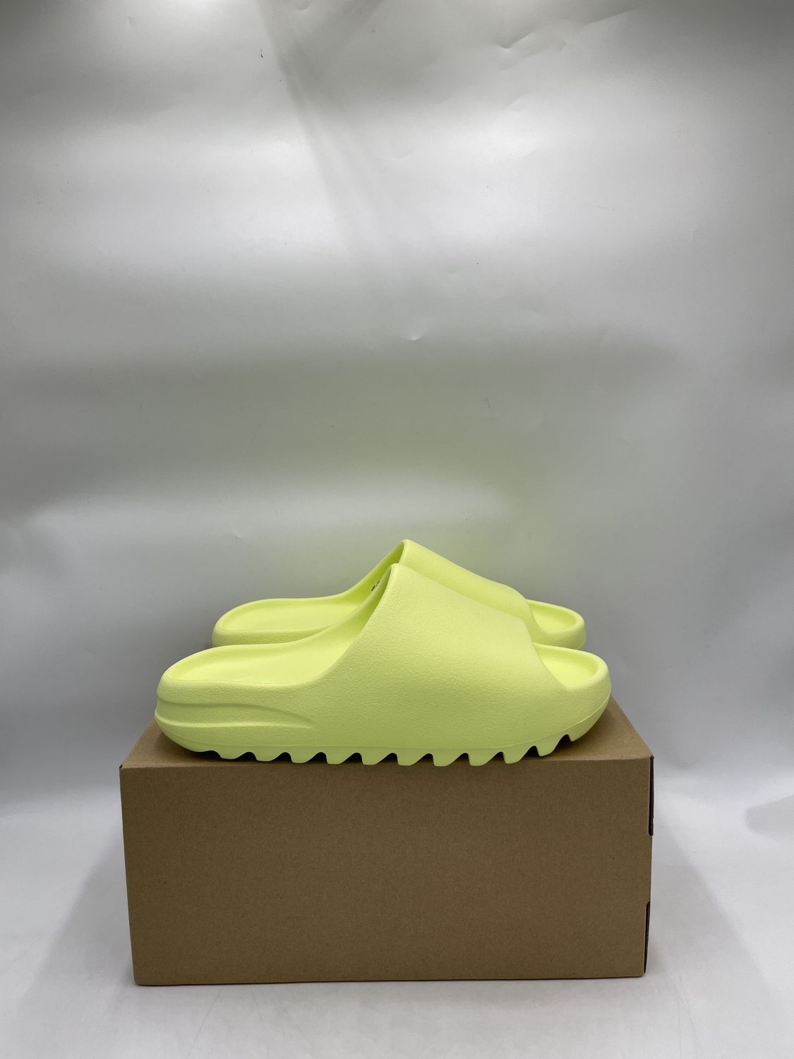 Adidas Yeezy Slide Glow Green 2022 Restock Aftermarket 0842