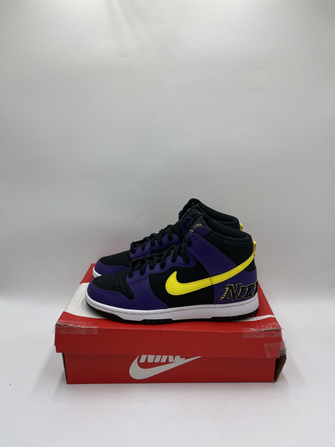 Nike Dunk High Premium EMB 'Lakers' Mens Sneakers - Size 9.0