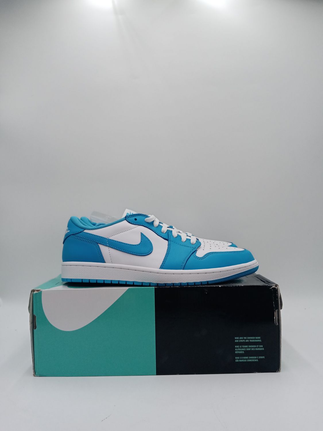 Jordan 1 low sb unc hot sale