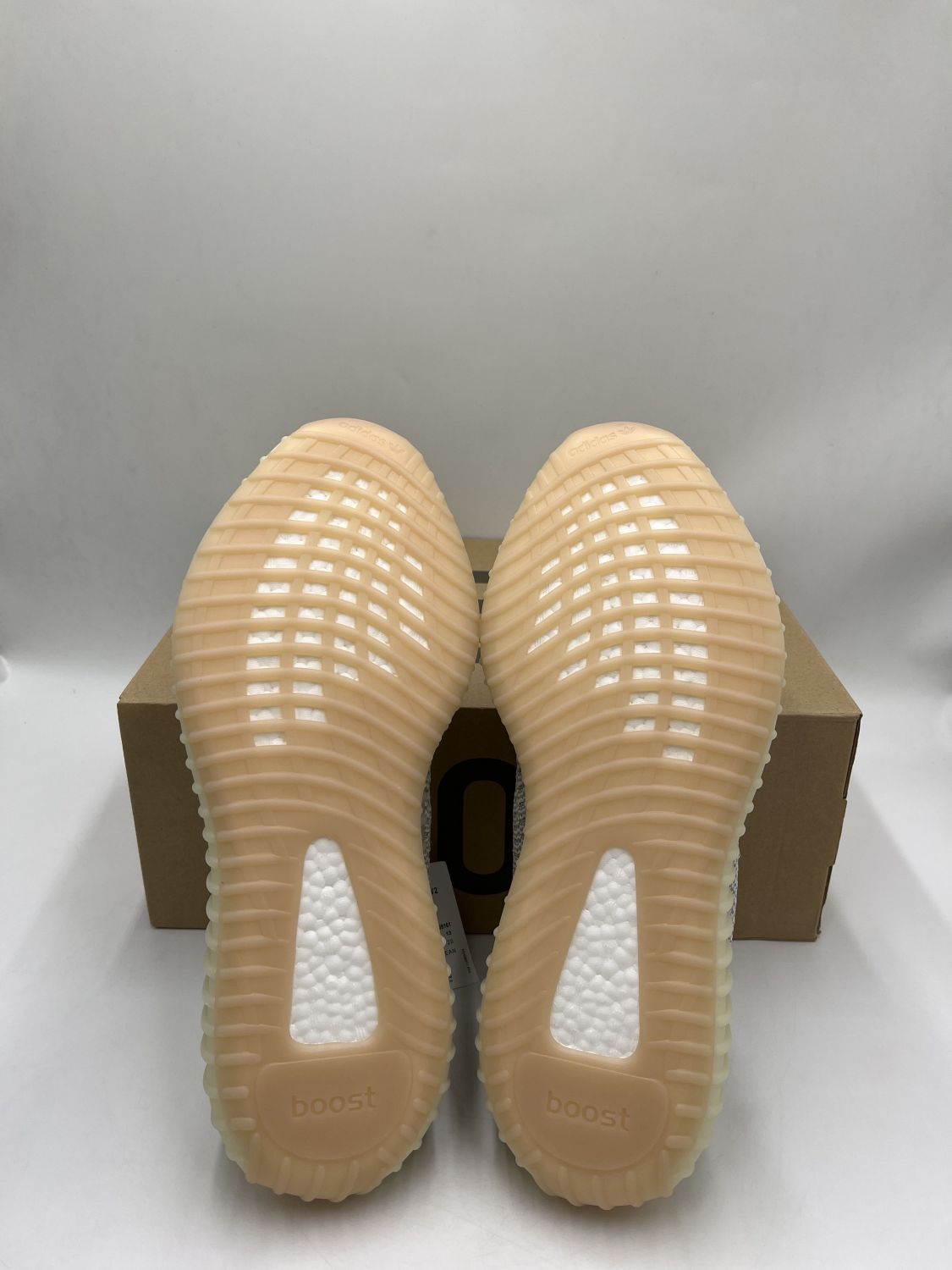 Yeezy hot sale lundmark fit