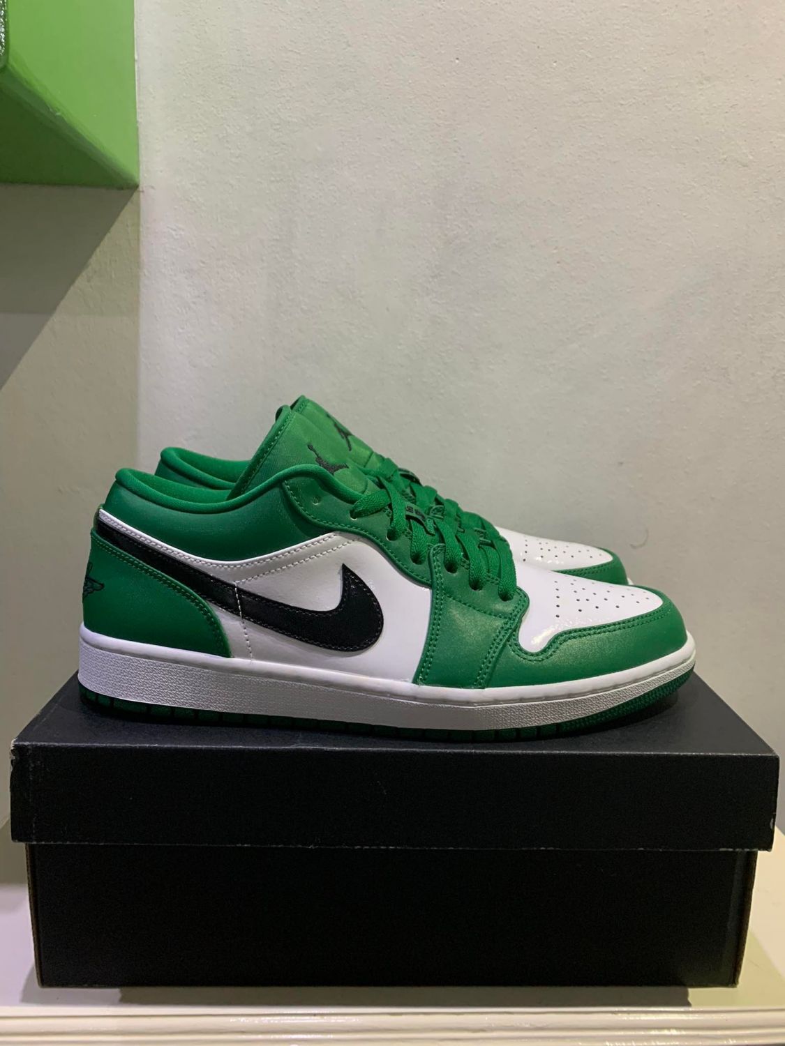 Jordan 1 hotsell pine green price