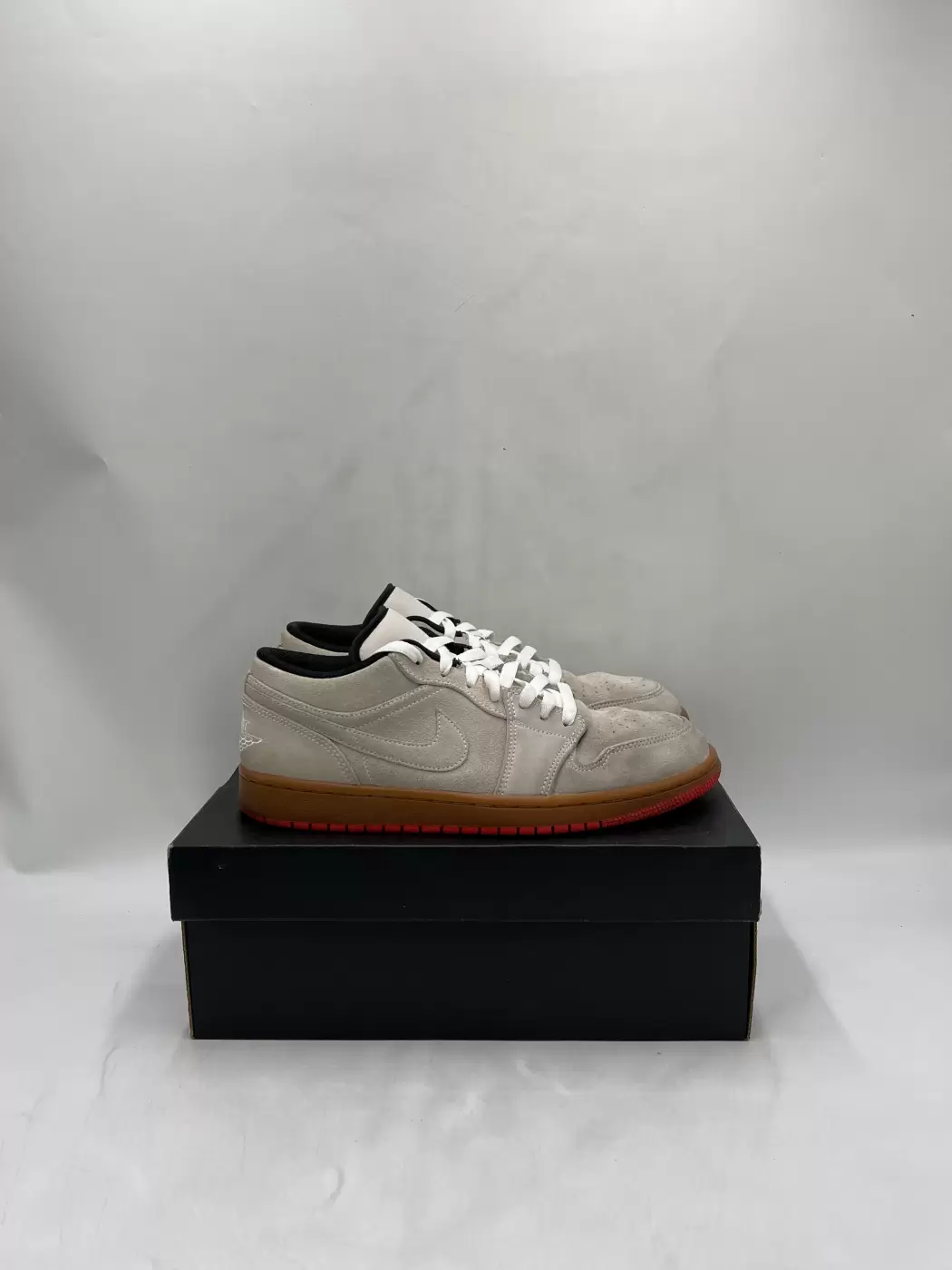 jordan 1 white gum hyper pink