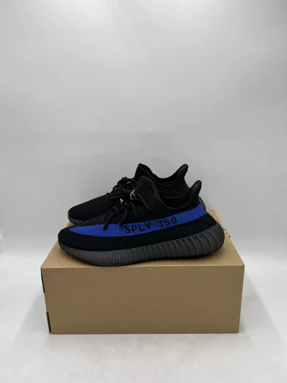 Yeezy midnight blue release 2024 date