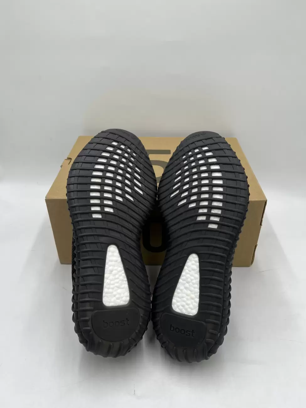 Adidas yeezy cheap oreo 8.0