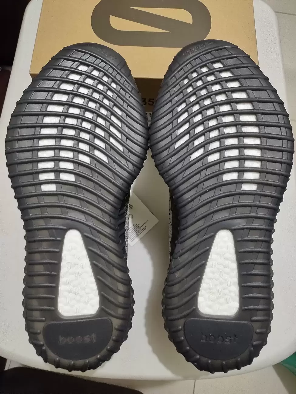 Yeezy 35 deals bottom sole