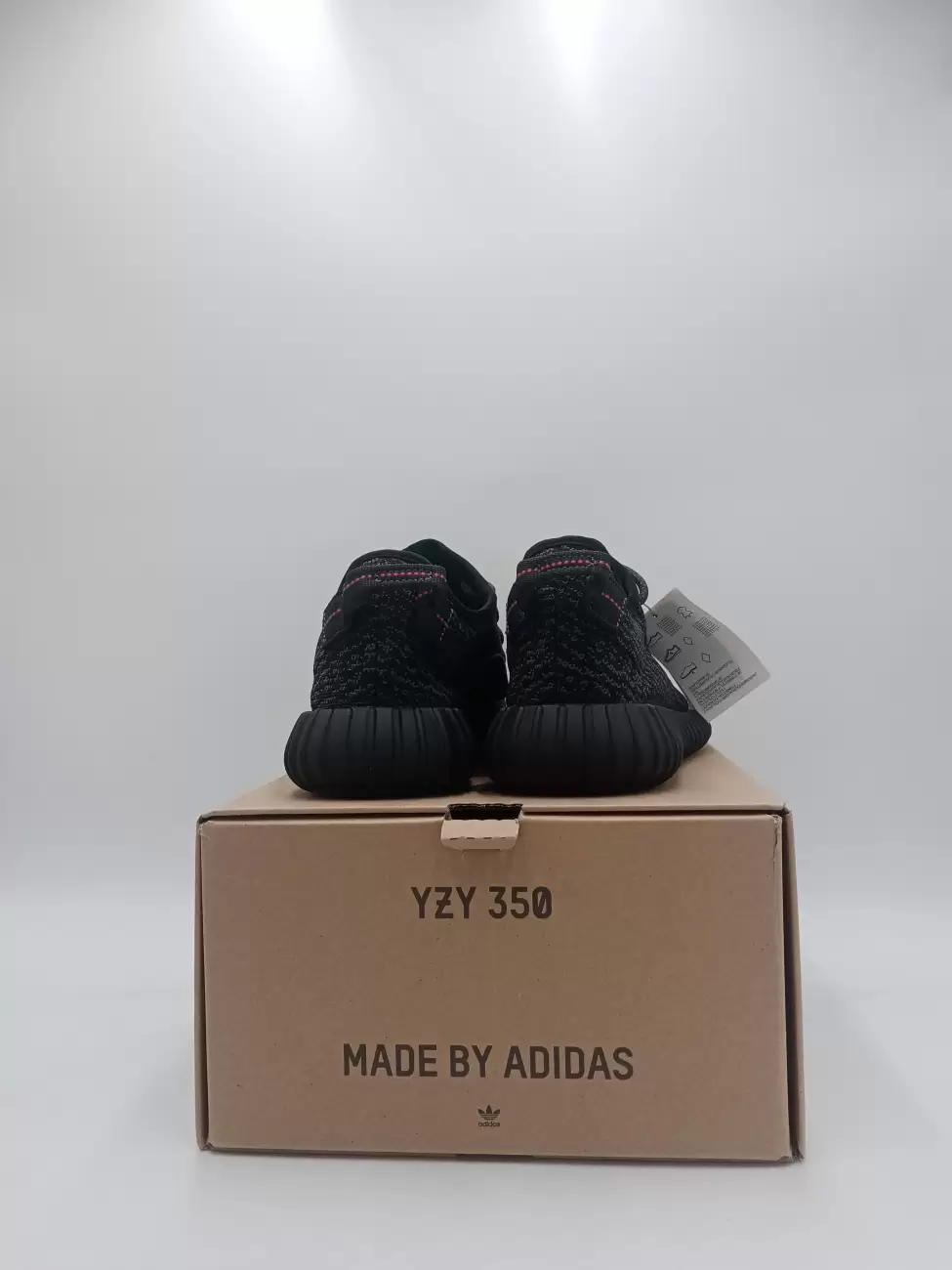 Yeezy orders boost 350 v2 black box