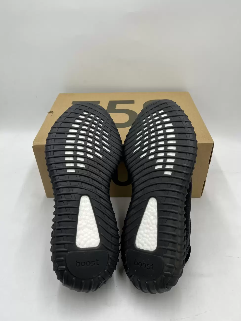 Yeezy 35 hot sale v2 style