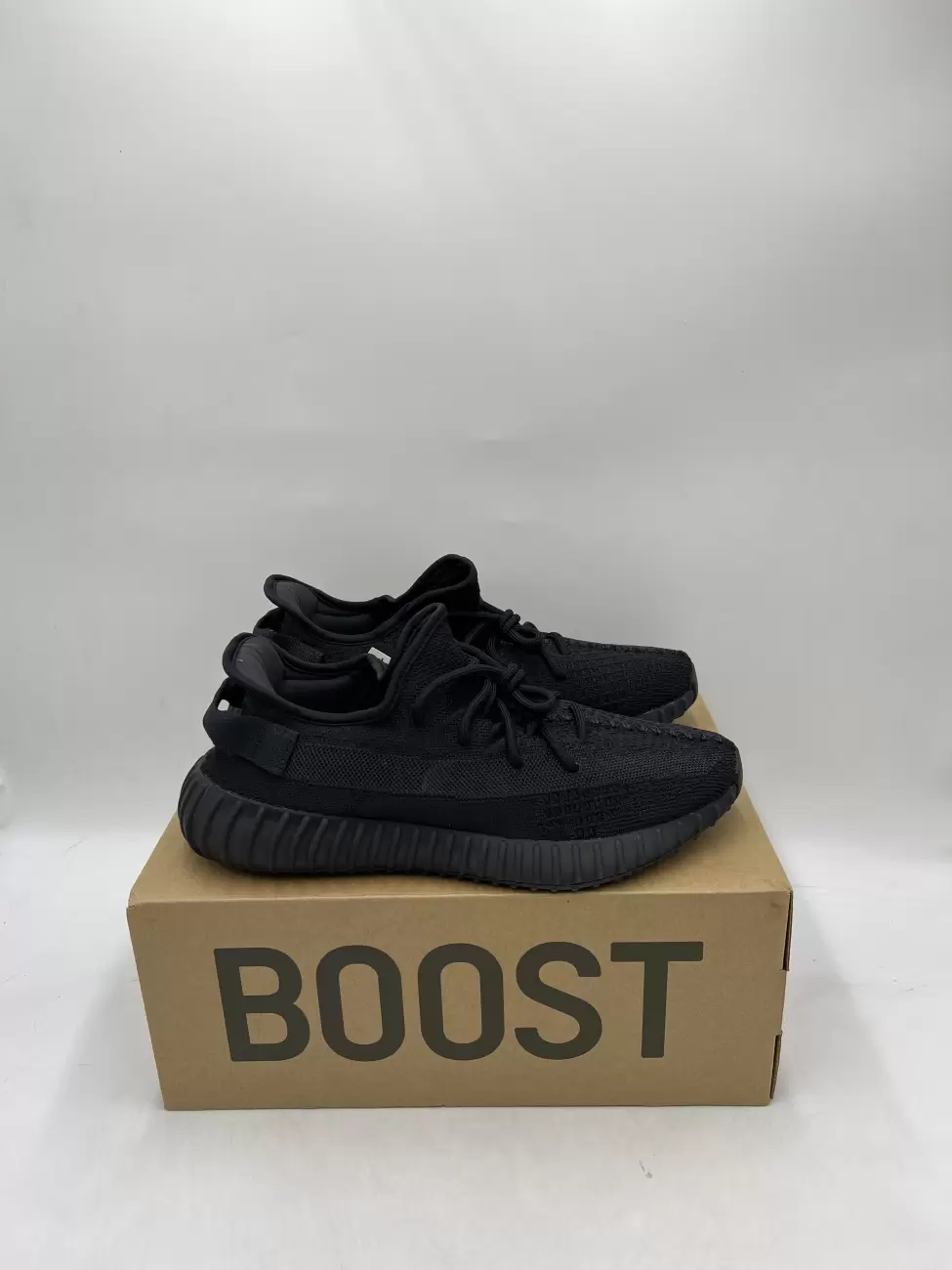 Yeezy boost 35 on sale black and grey