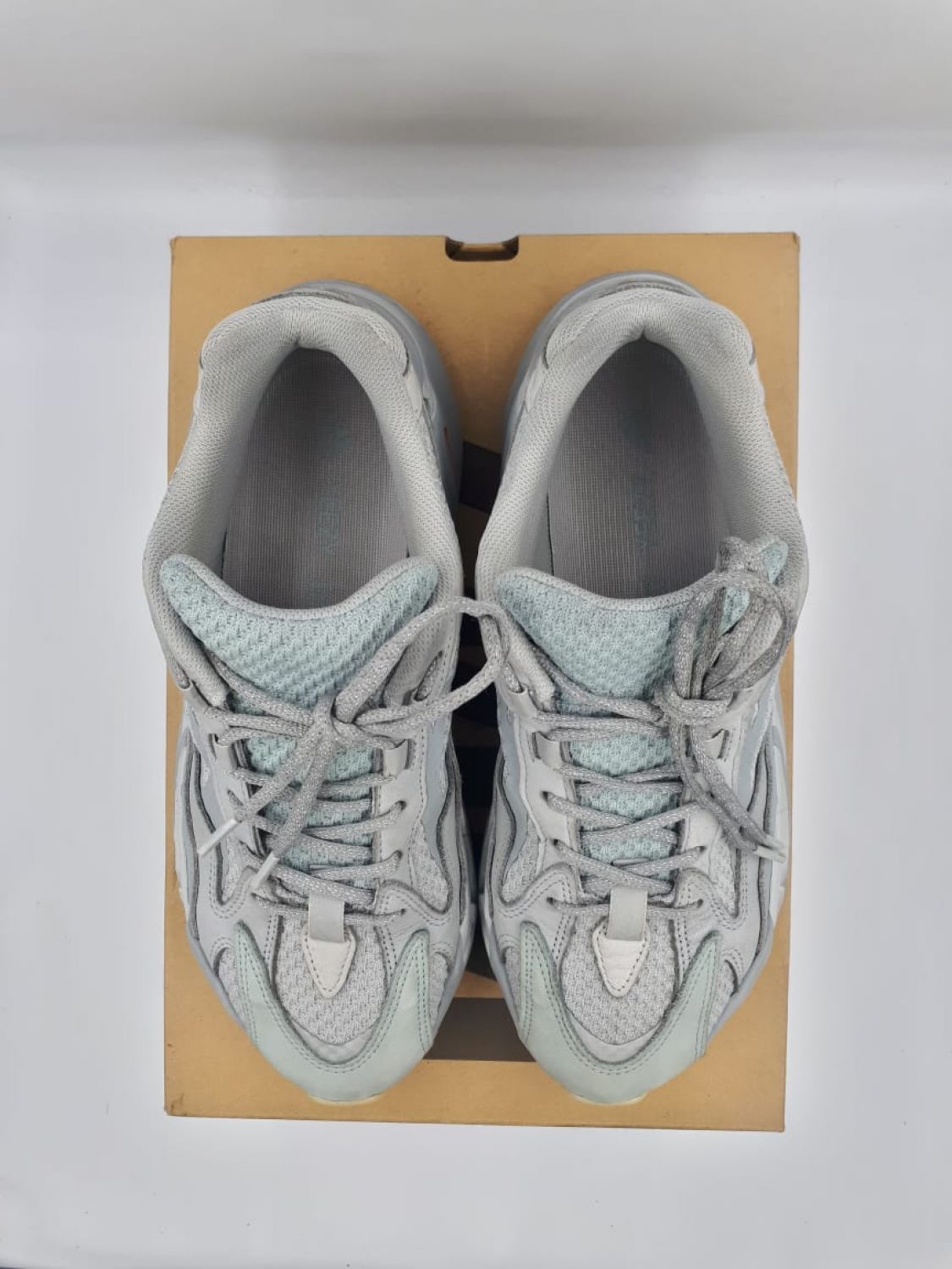 yeezy boost inertia 700 v2