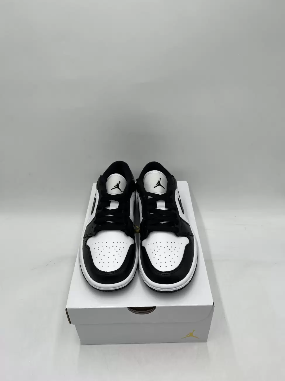 Air jordan panda on sale women's