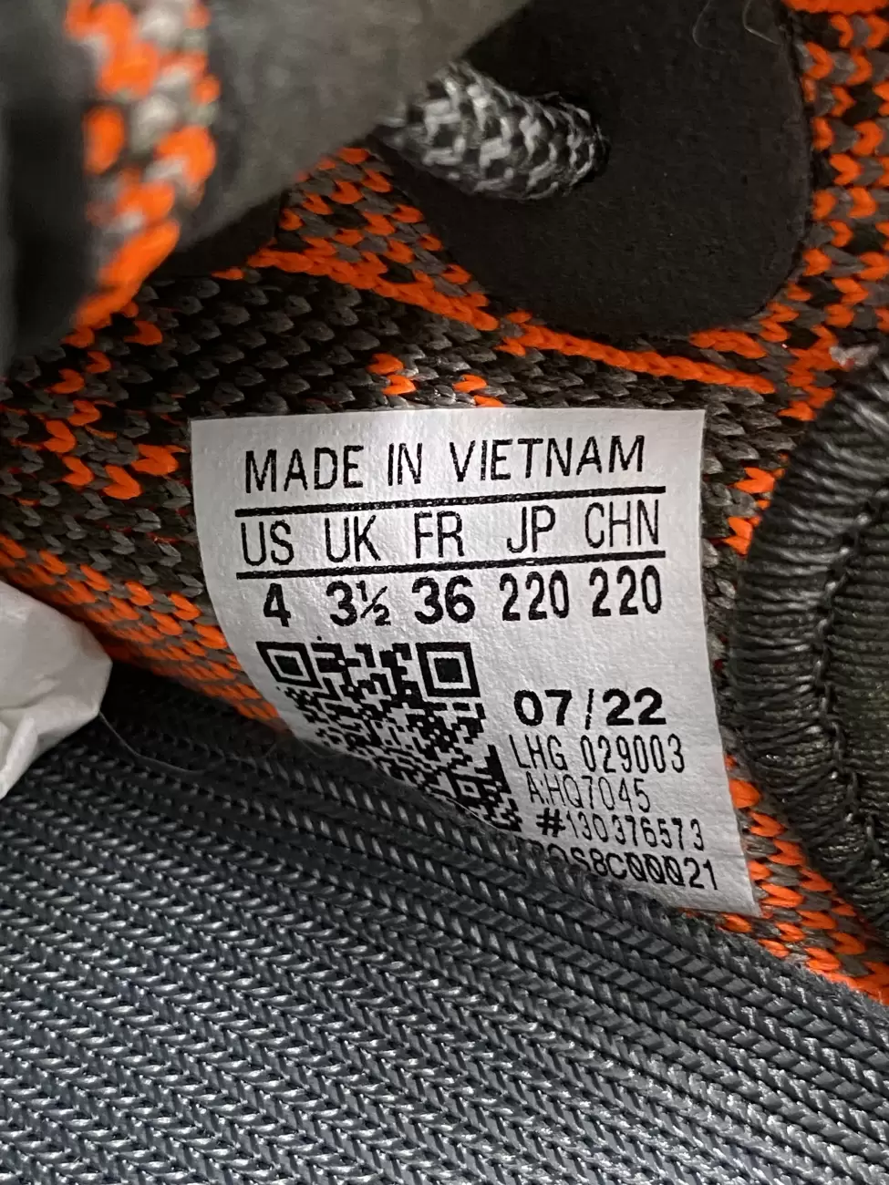 Yeezy beluga sizing top