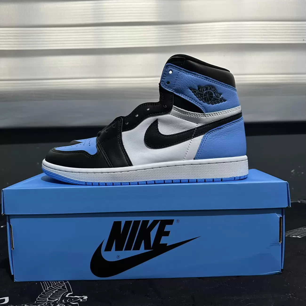 Jordan 1 high og on sale unc