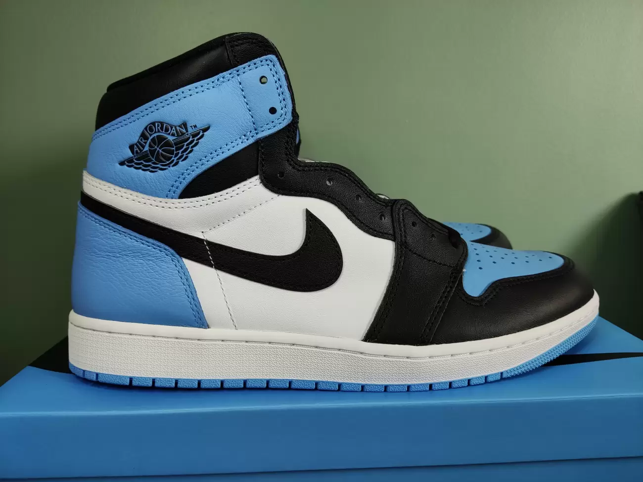 Jordan 1 Retro High OG UNC Toe | AfterMarket