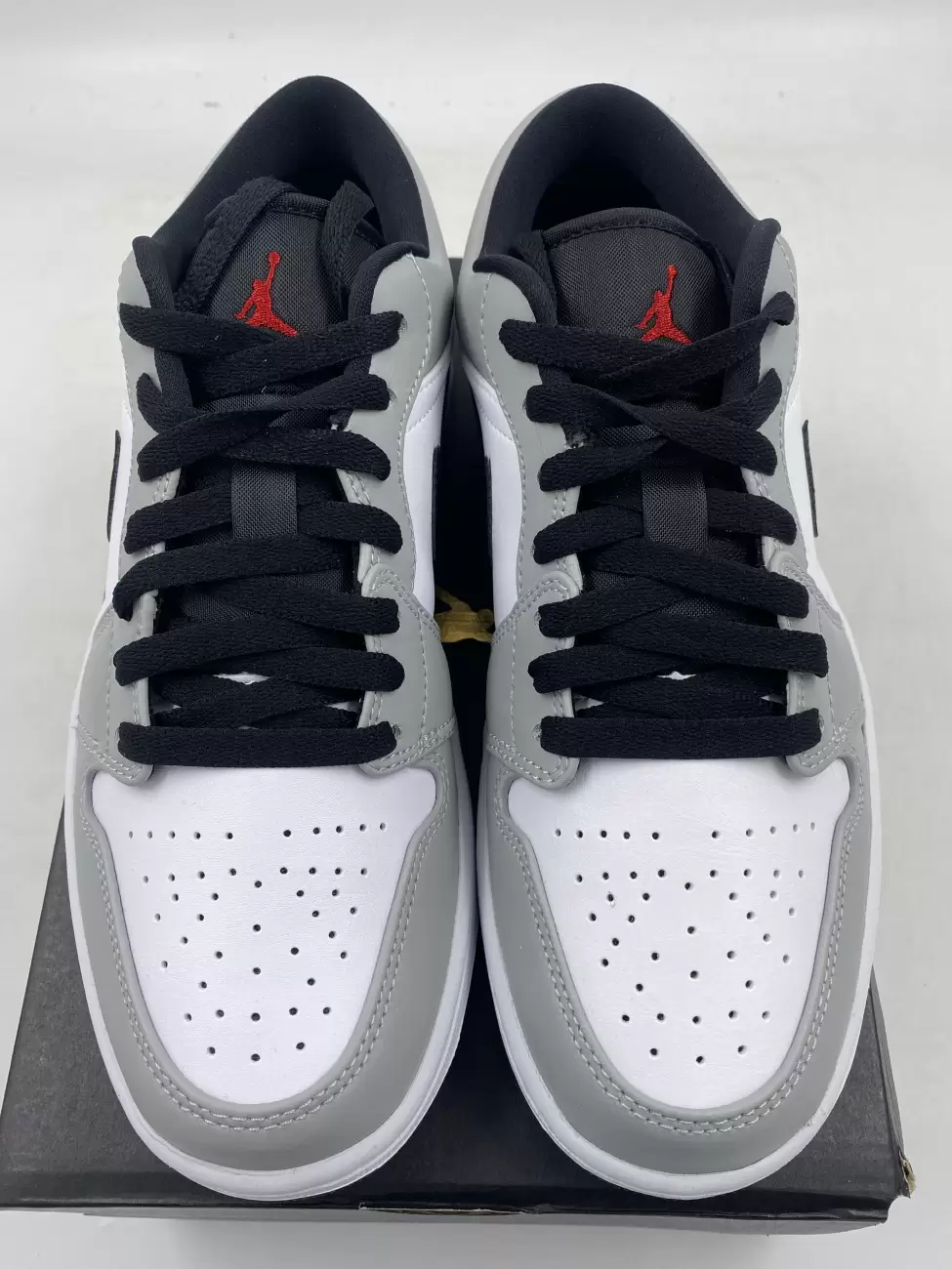NEE まとめ売り JORDAN BRAND AIR JORDAN 1 LOW 