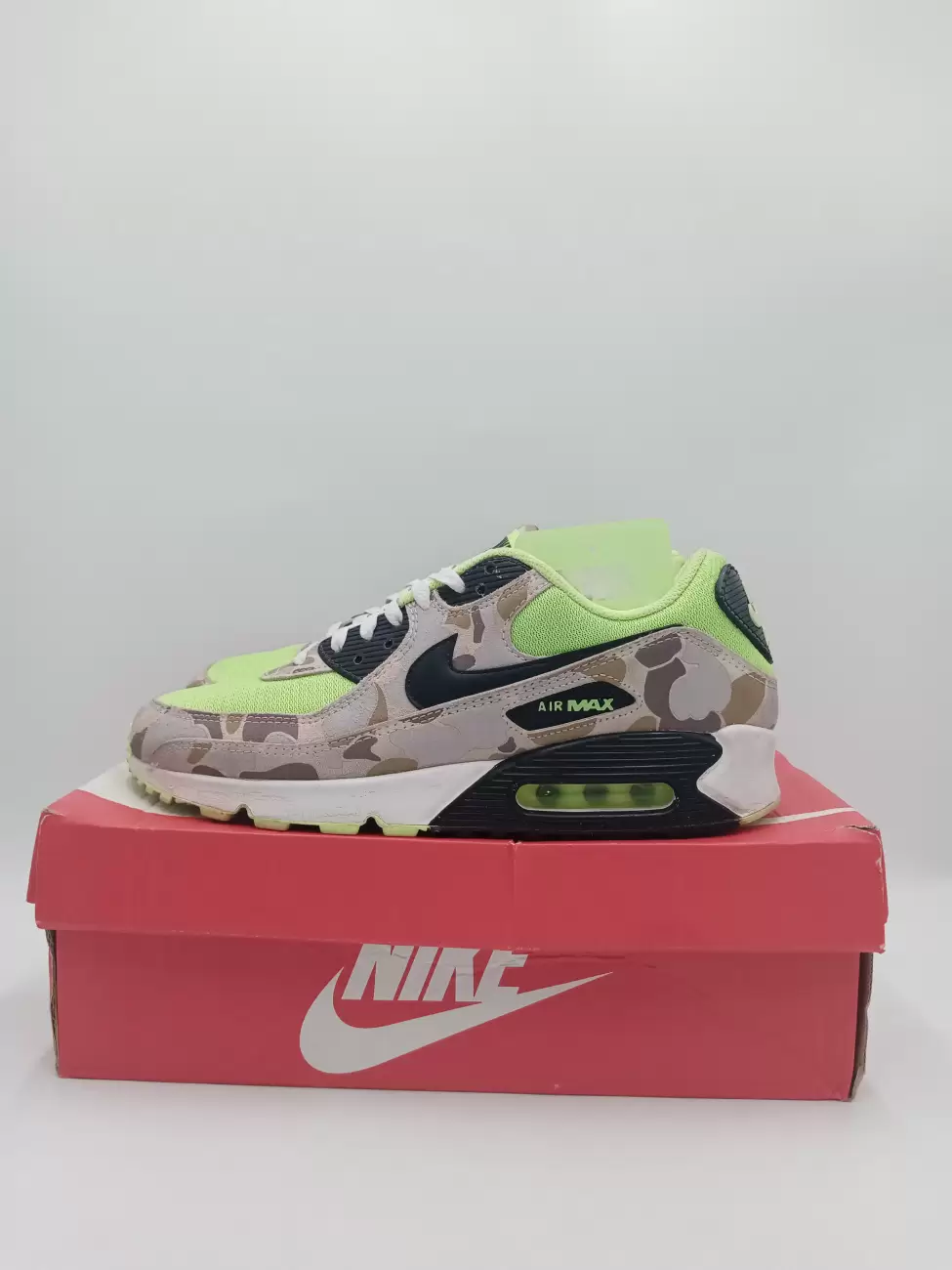 Camo green store air max