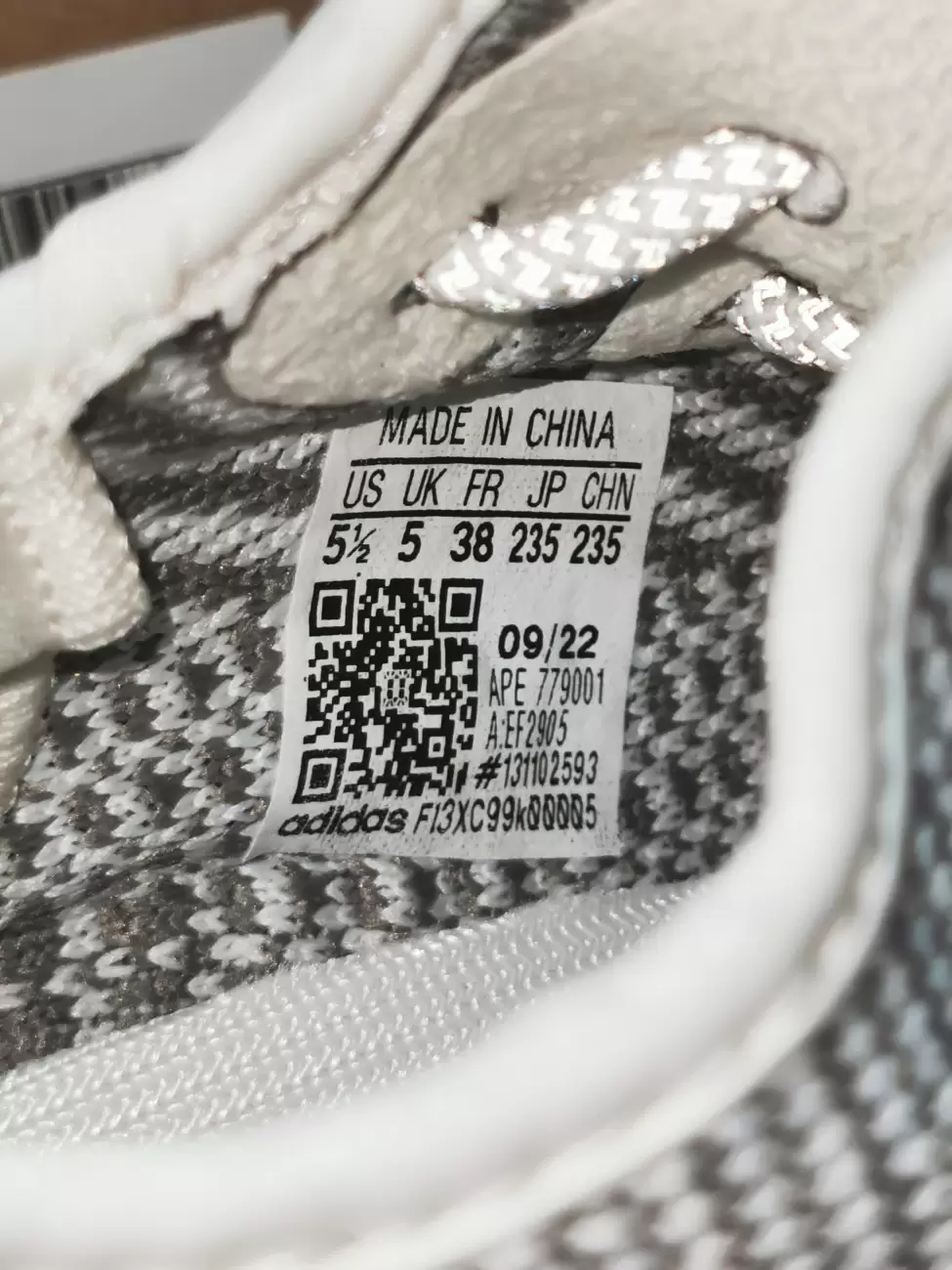 Yeezy static outlet size 5