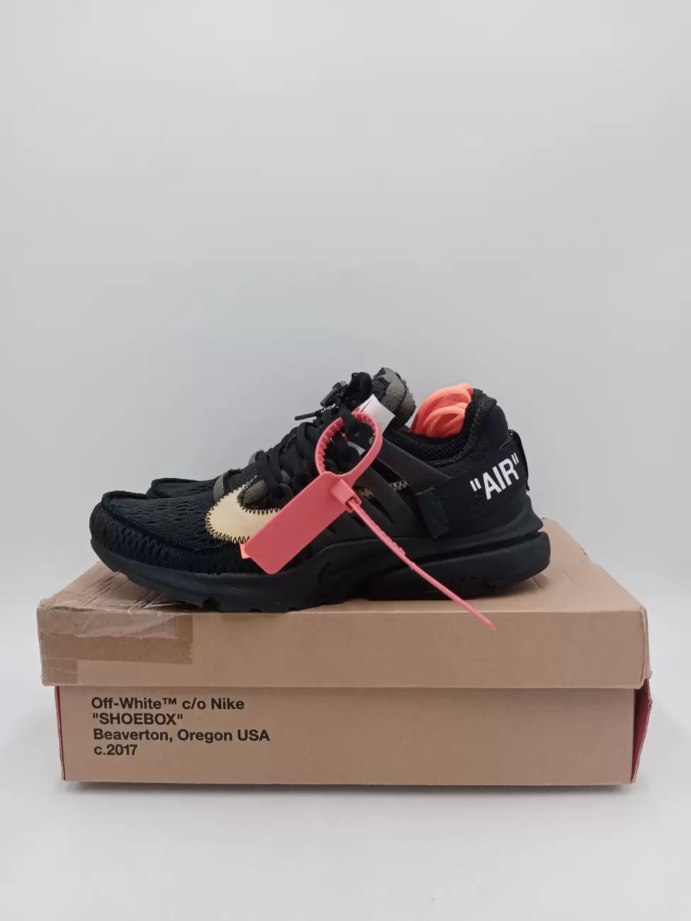 Nike air presto sales off white box