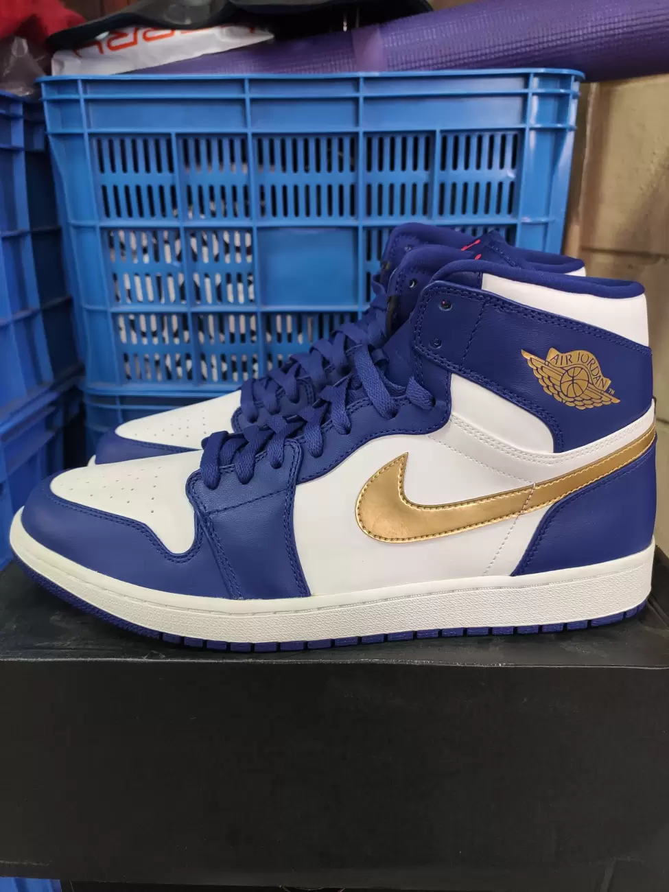 Jordan 1 gold medal for sale best sale