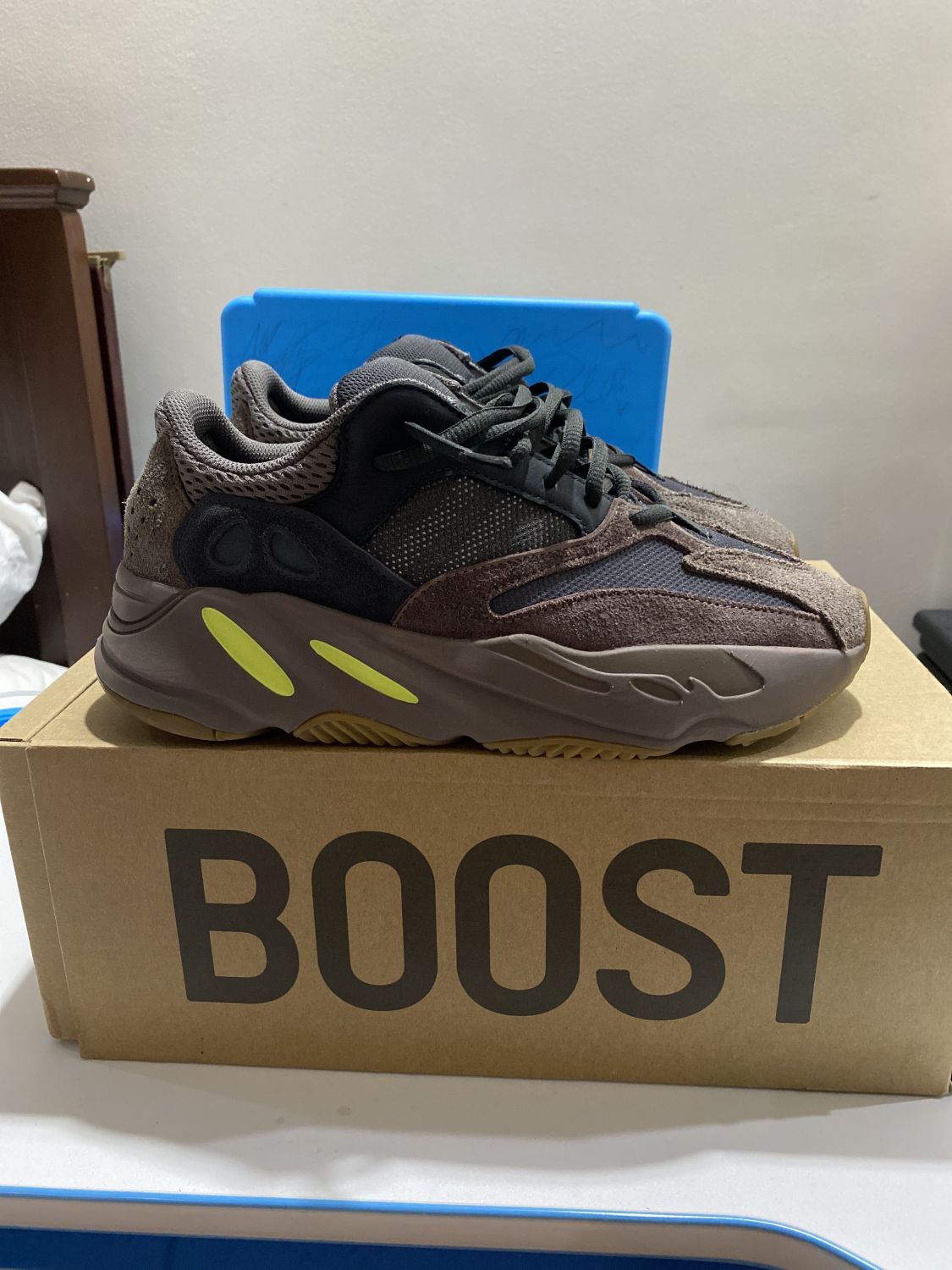 yeezy mauve raffle