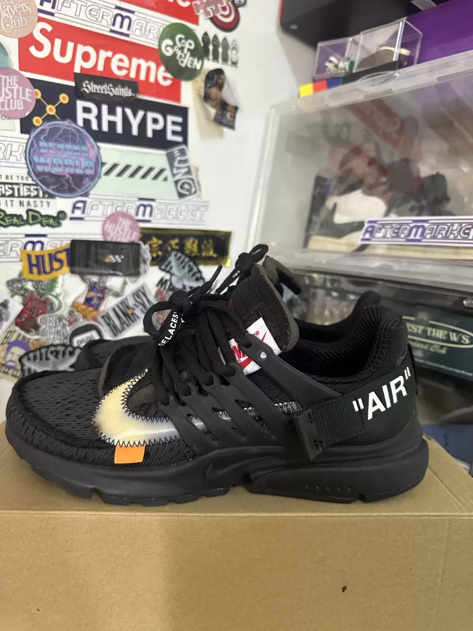 Off white presto outlet black retail