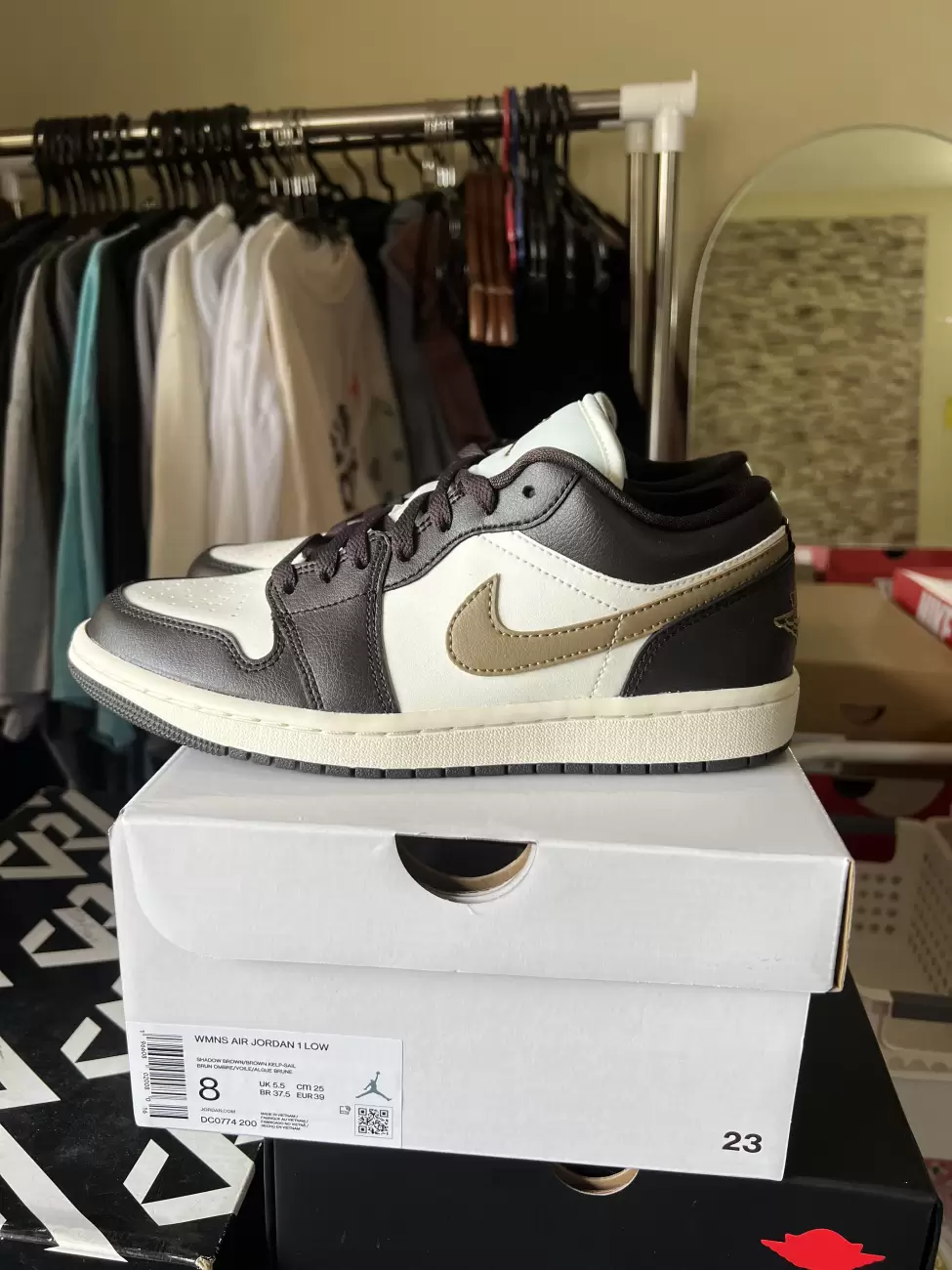 Air Jordan 1 Low Shadow Brown - Size 9 Women