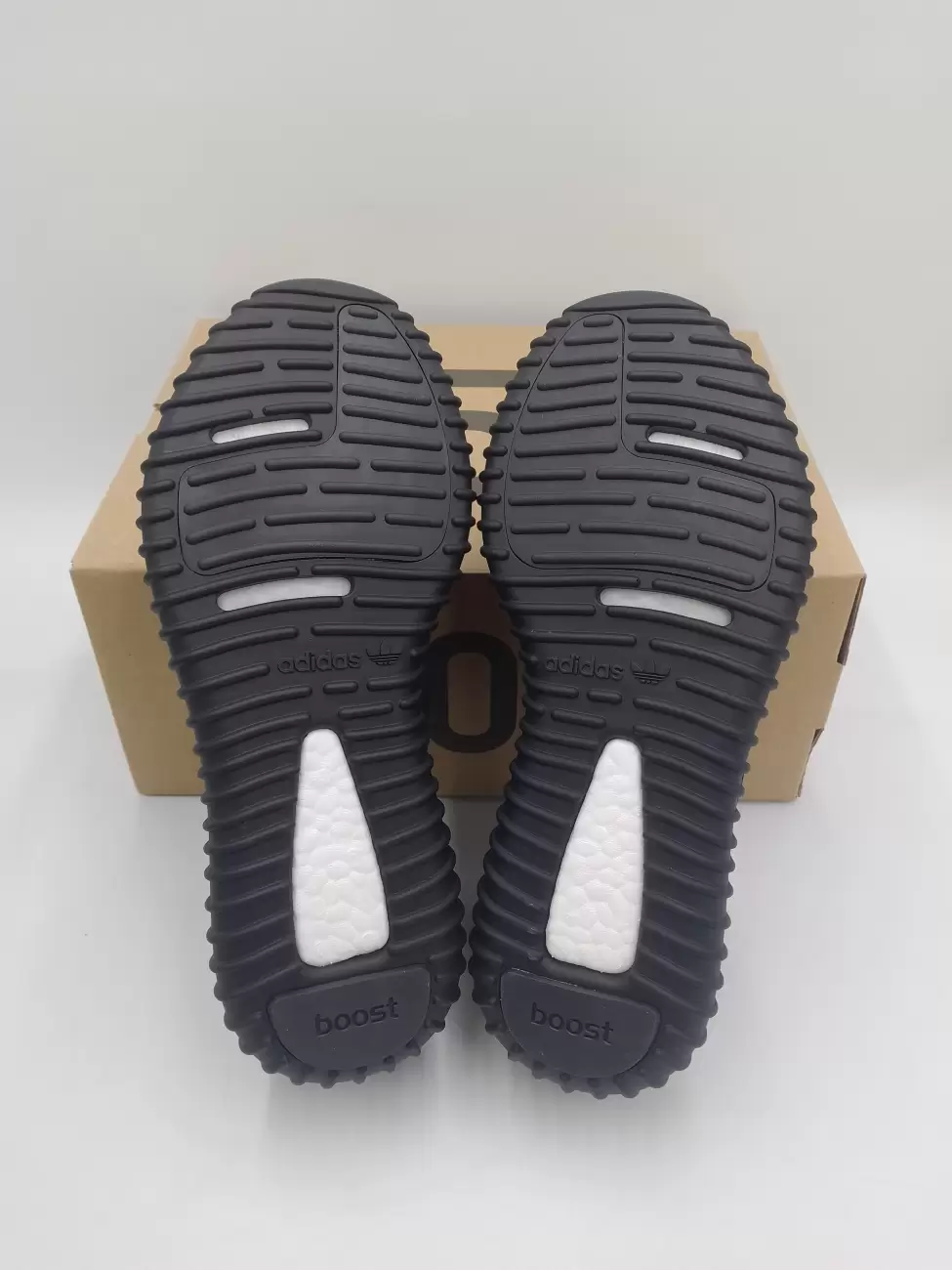 Bottom of yeezy 350 pirate clearance black