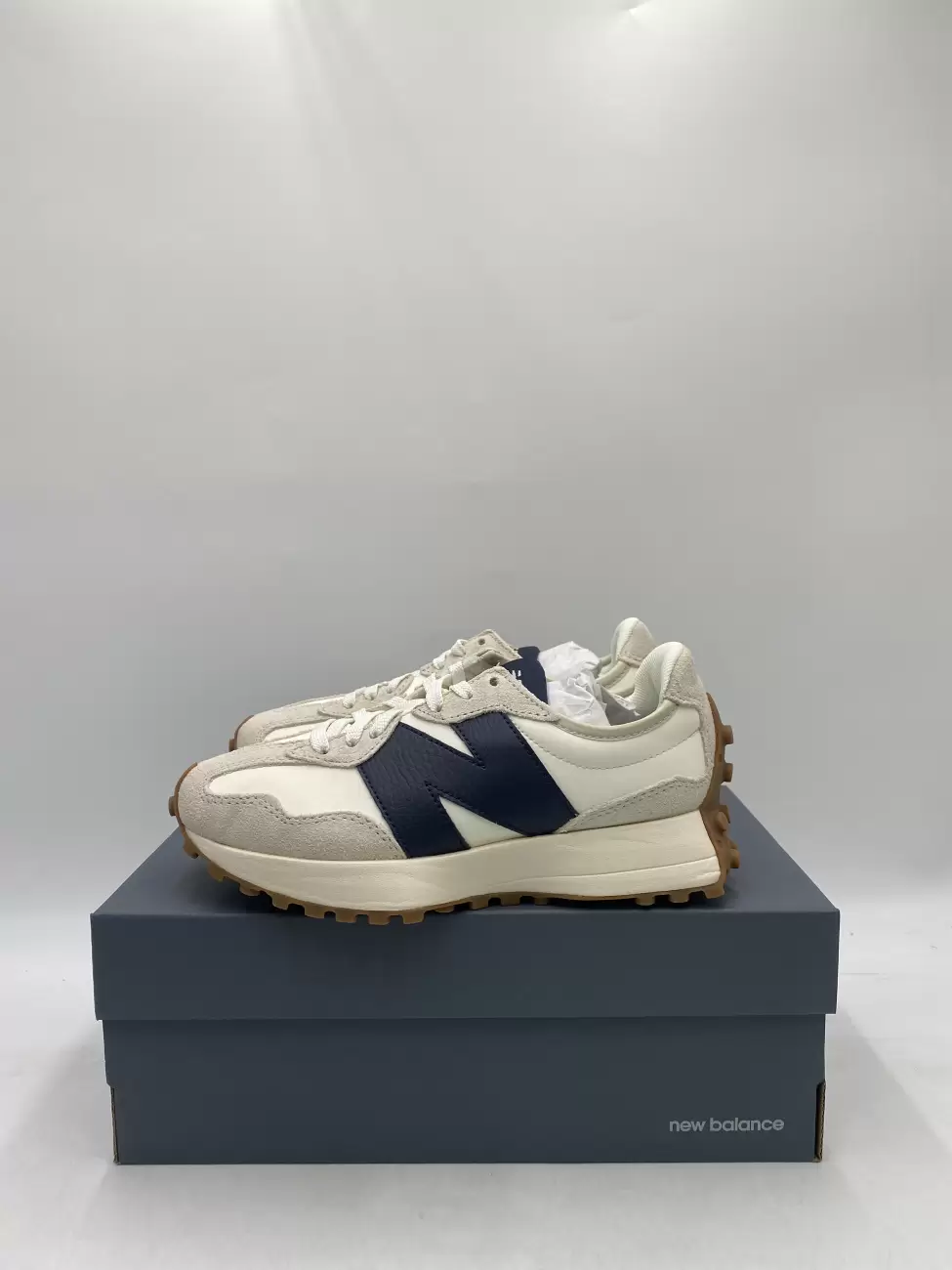 New Balance 327 'Moonbeam Outerspace