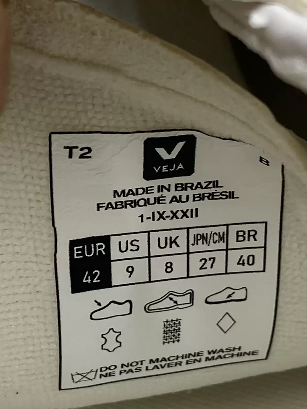 Veja Recife Chromefree Leather White Black AfterMarket