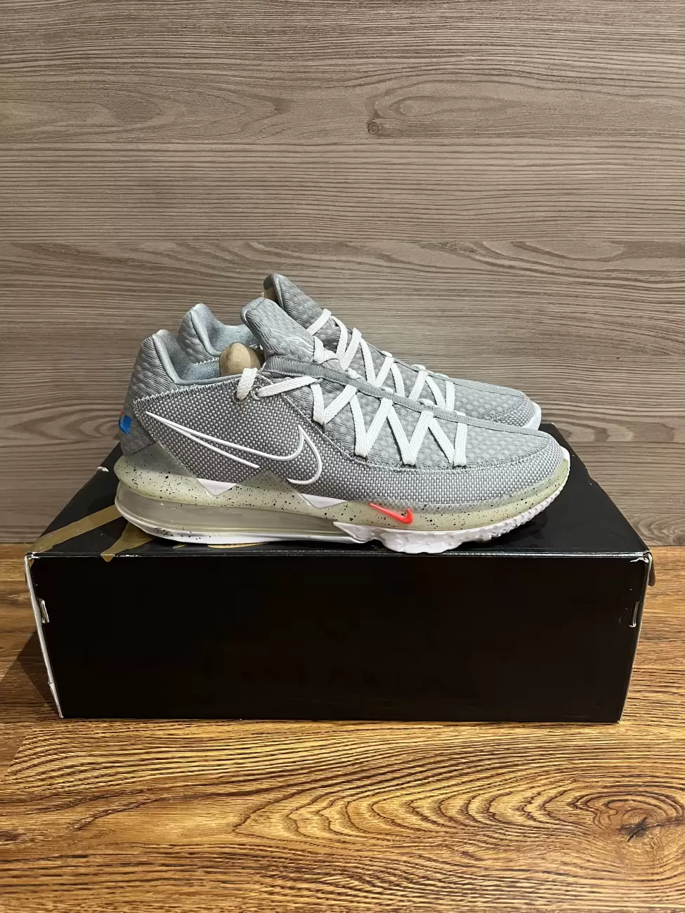 nike lebron 17 low particle grey