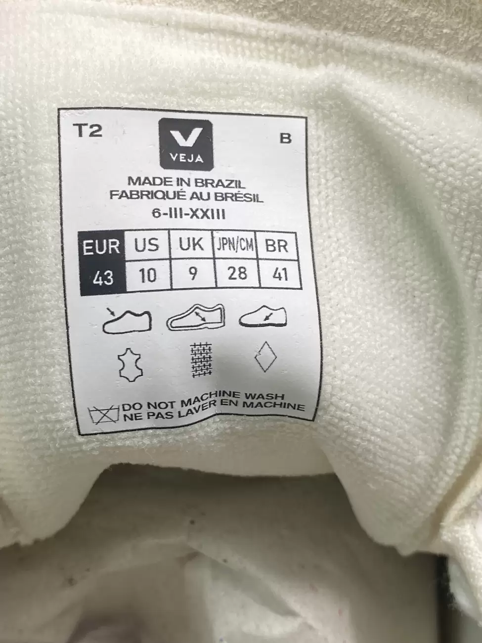 Veja size 40 store