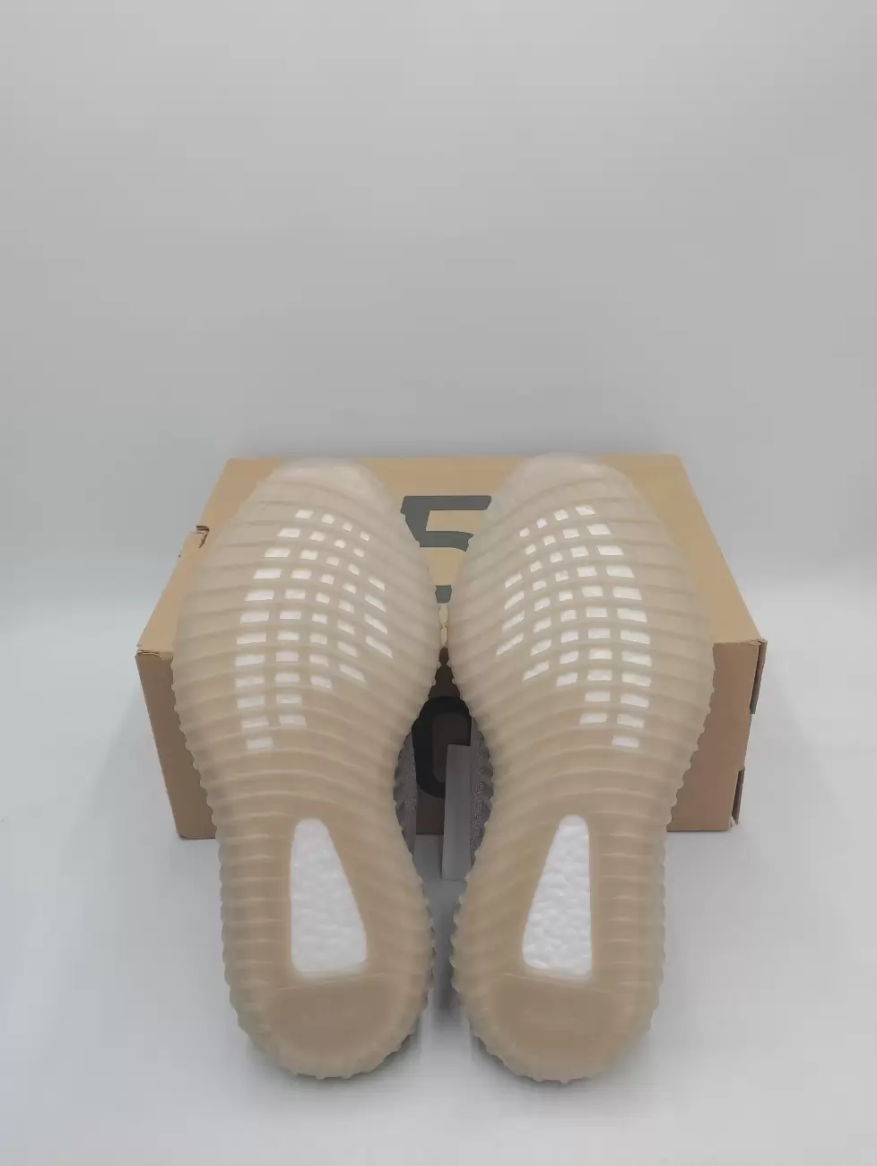 Yeezy 2025 35 sole