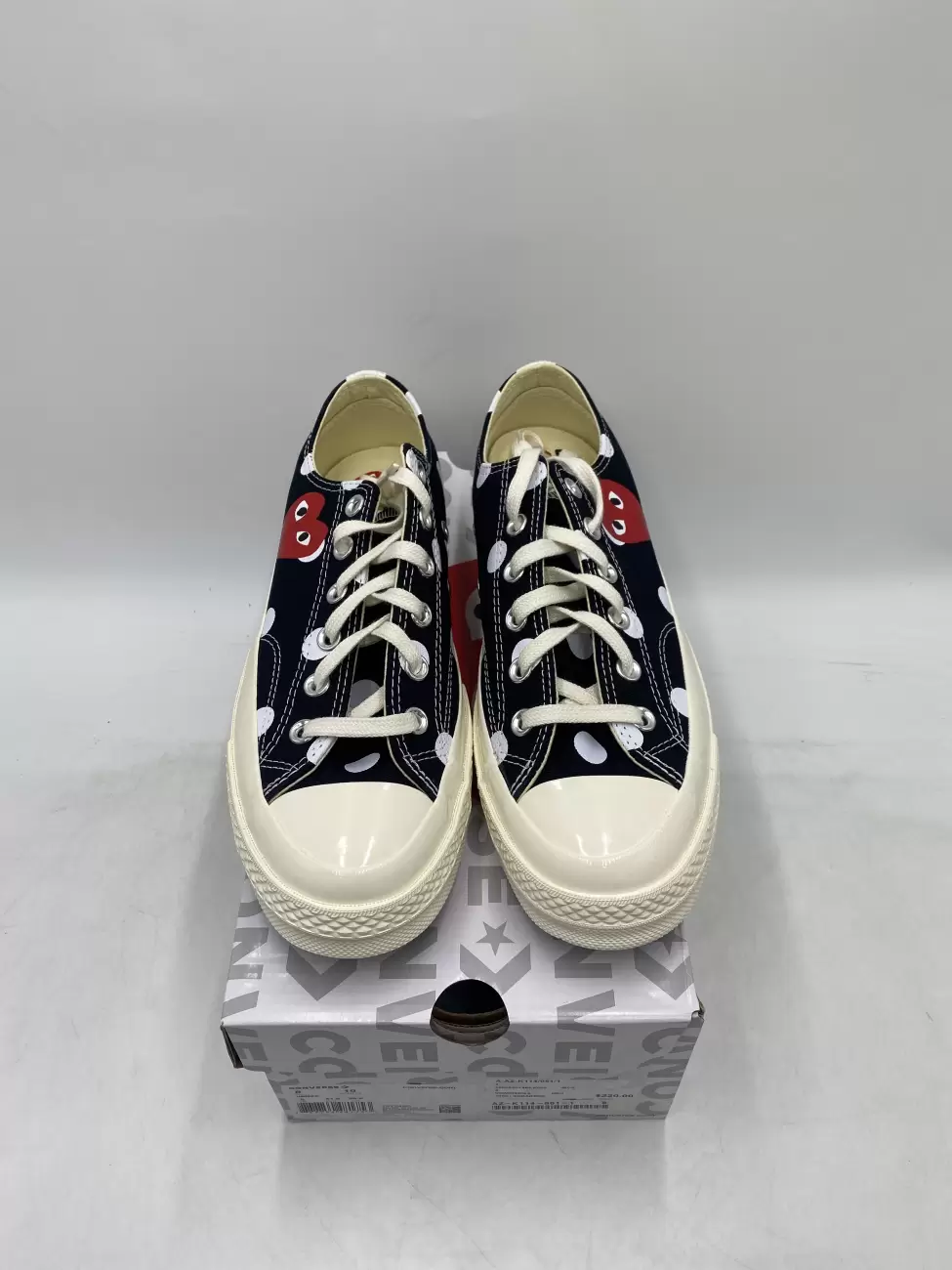 Cdg converse polka 2024 dot on feet