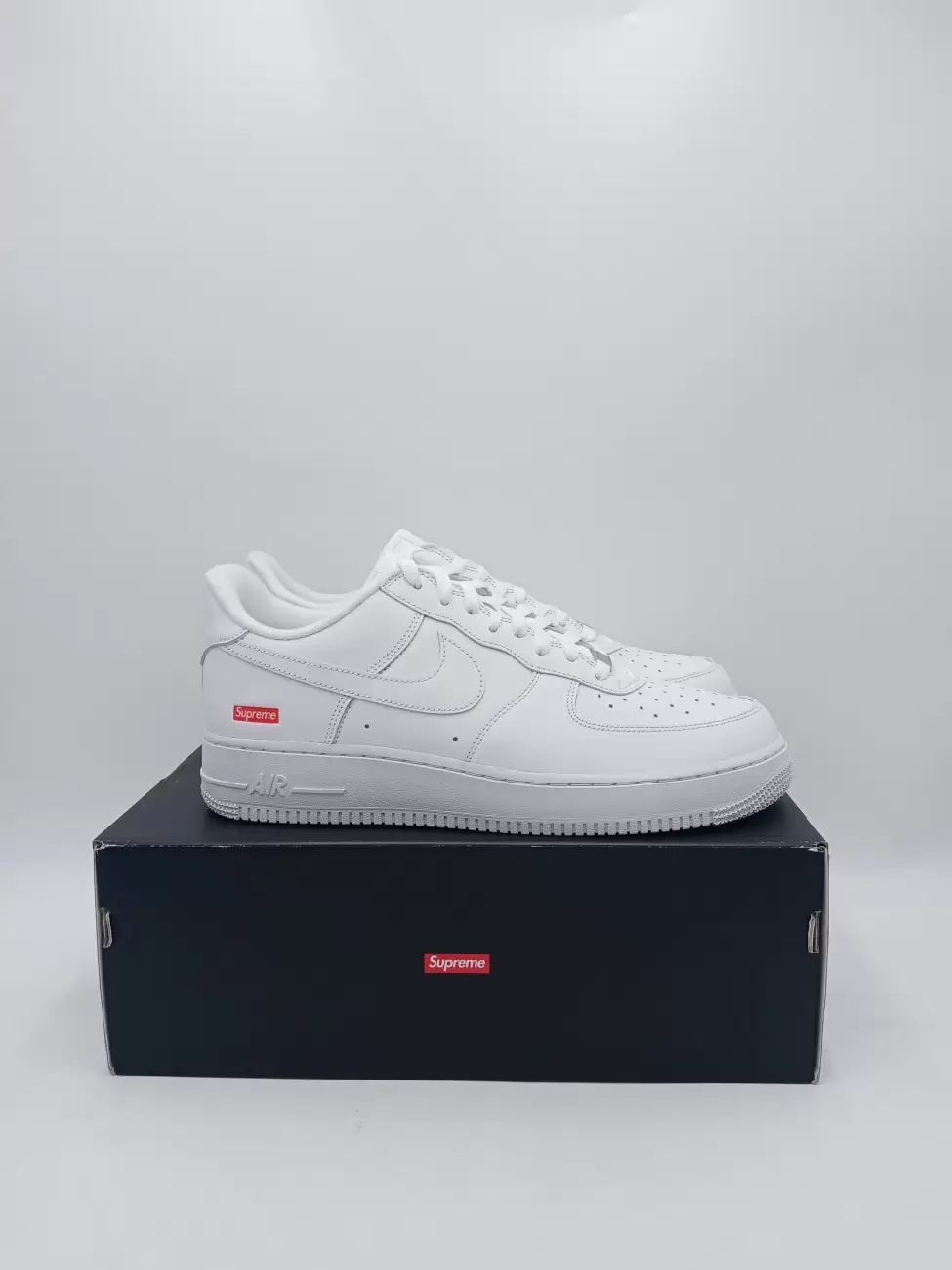 Nike Air Force 1 Low Supreme White | AfterMarket