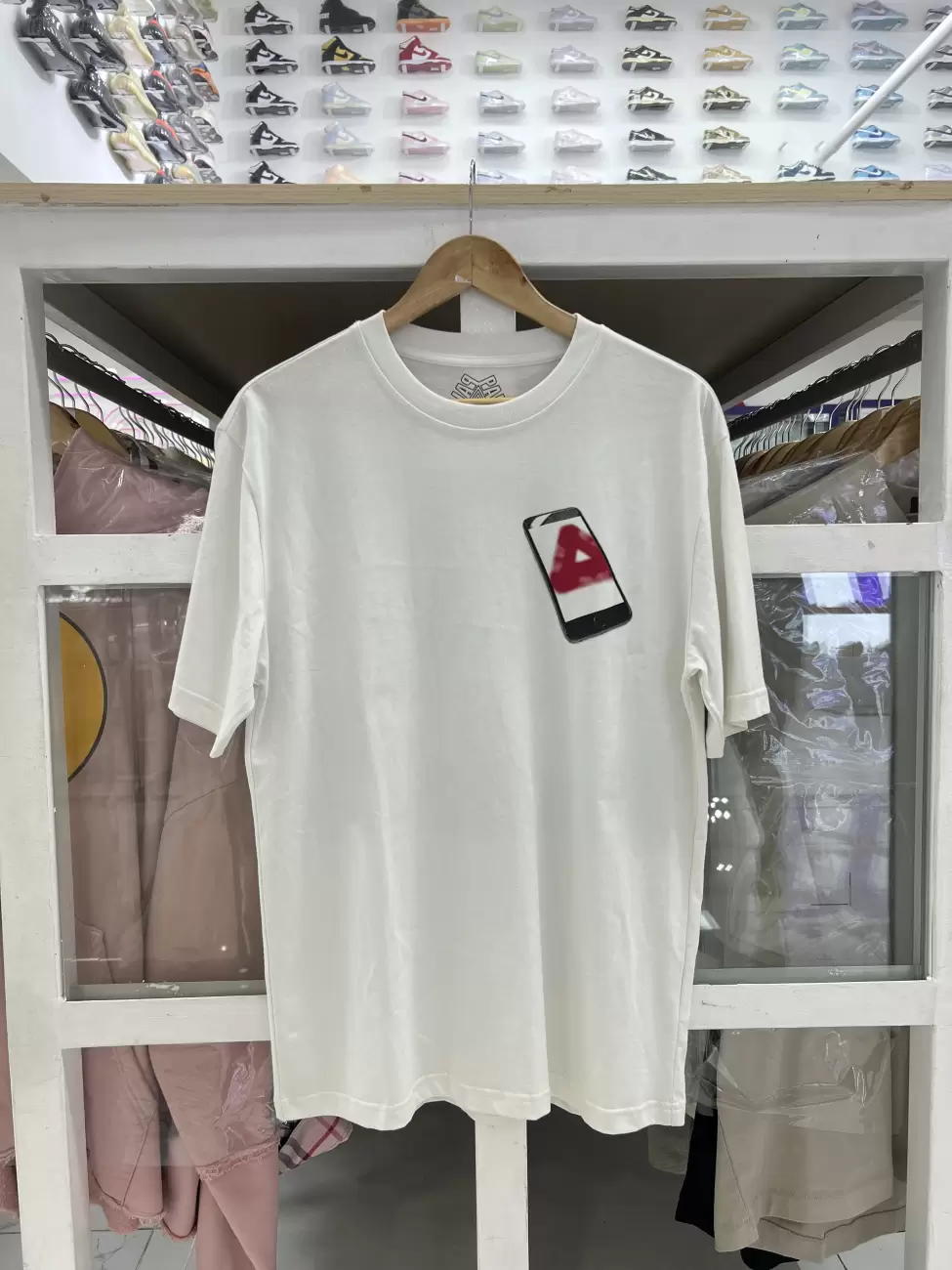 Palace tee retail price hotsell